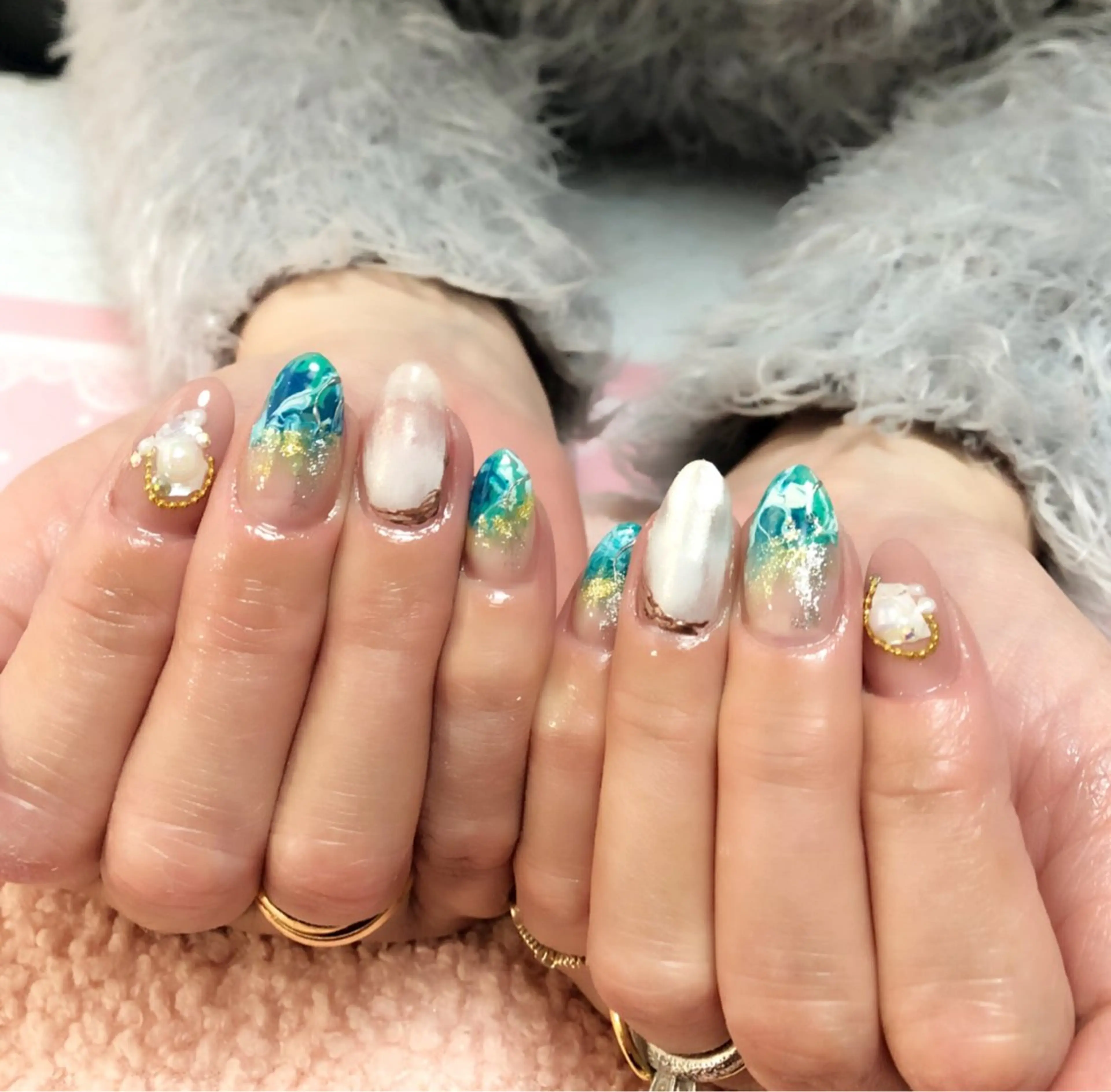 ネイル ＧＬAD グラットのネイルデザイン