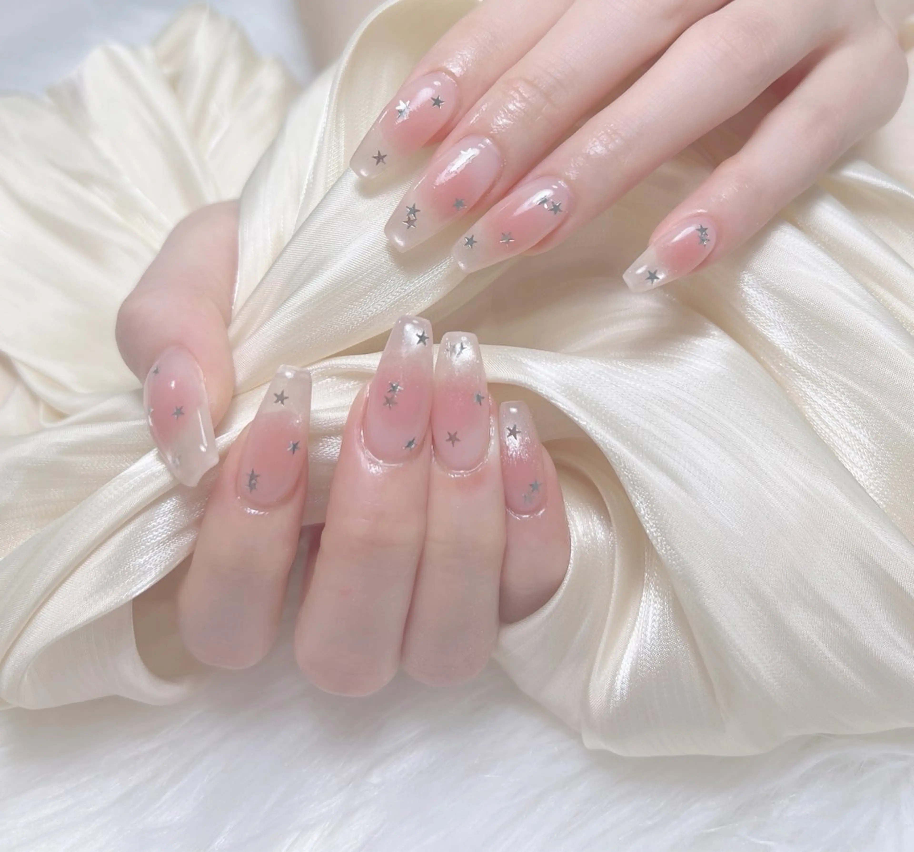 ネイル uu ネイルサロン関内🌼のネイルデザイン