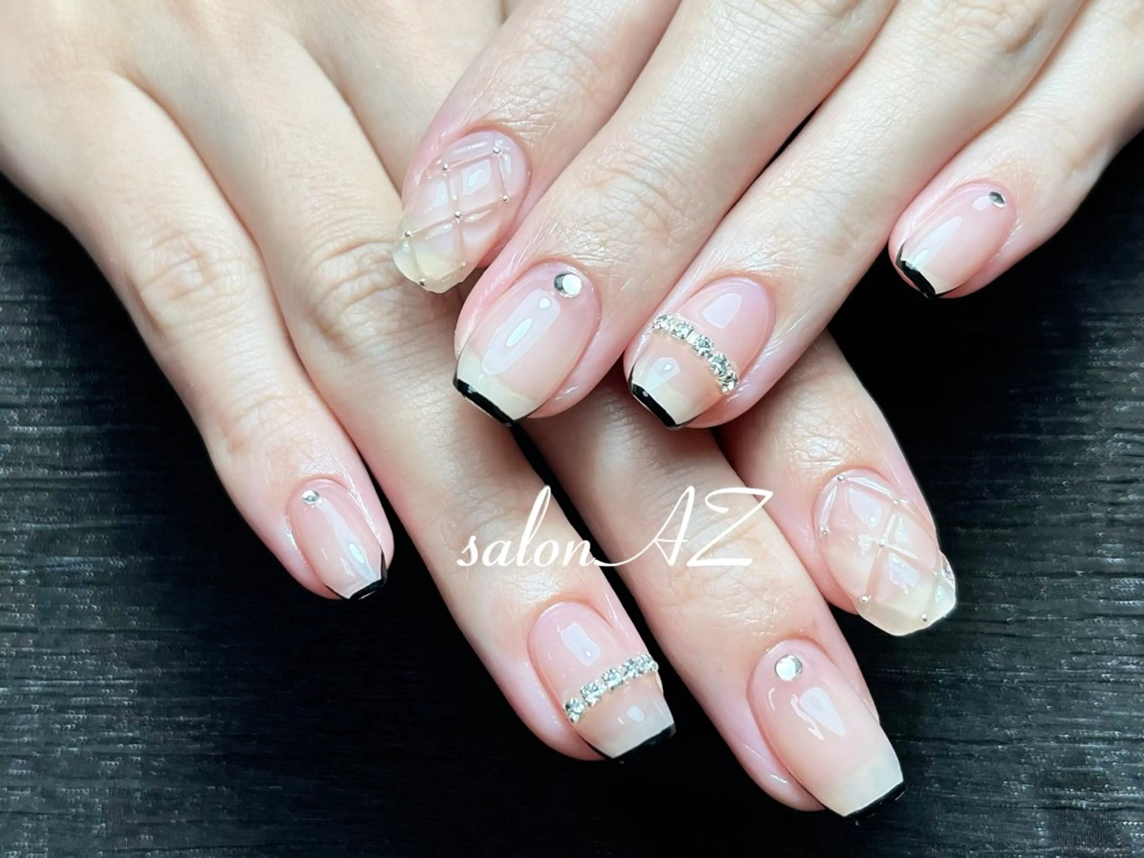 ネイル 長さ出し フットネイル フレンチネイル マグネットネイル ニュアンスネイル ハンドネイル salon AZのネイルデザイン