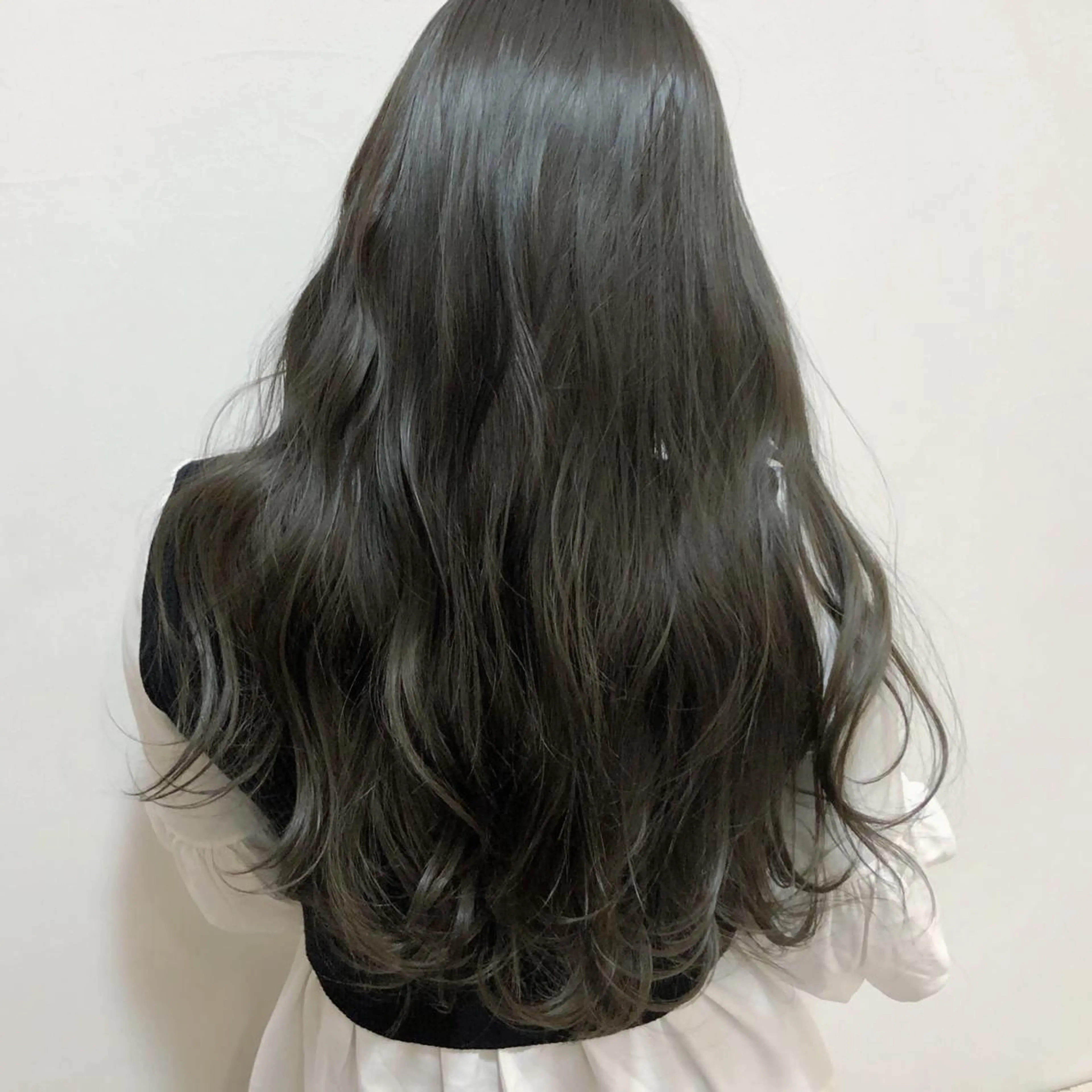 ロング カラー レイヤーカット／ 髪質改善✨山中優のヘアスタイル