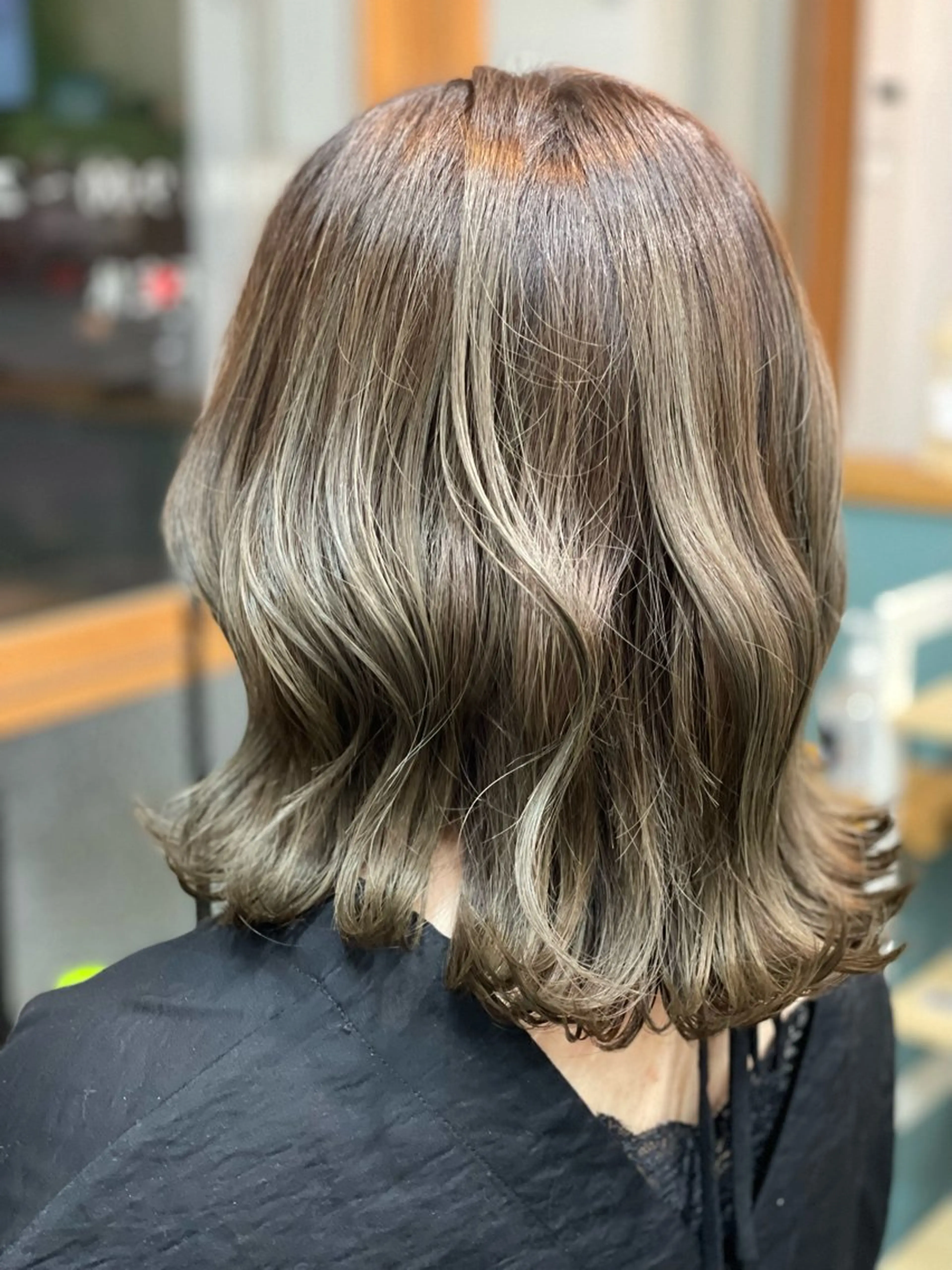 セミロング カラー Snaly カラー特化ページのヘアスタイル