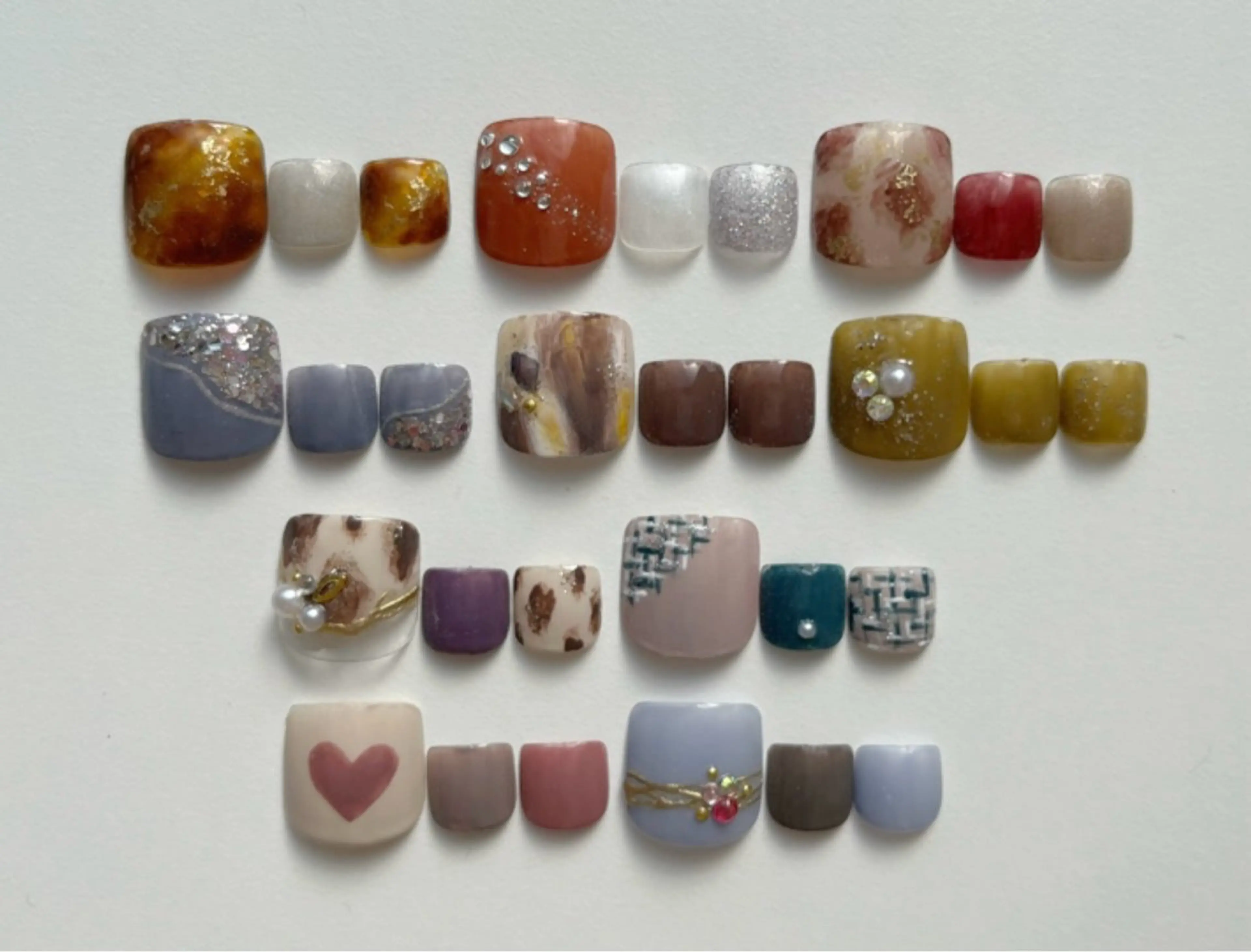 ネイル フットネイル ネイル脱毛 Reeのネイルデザイン