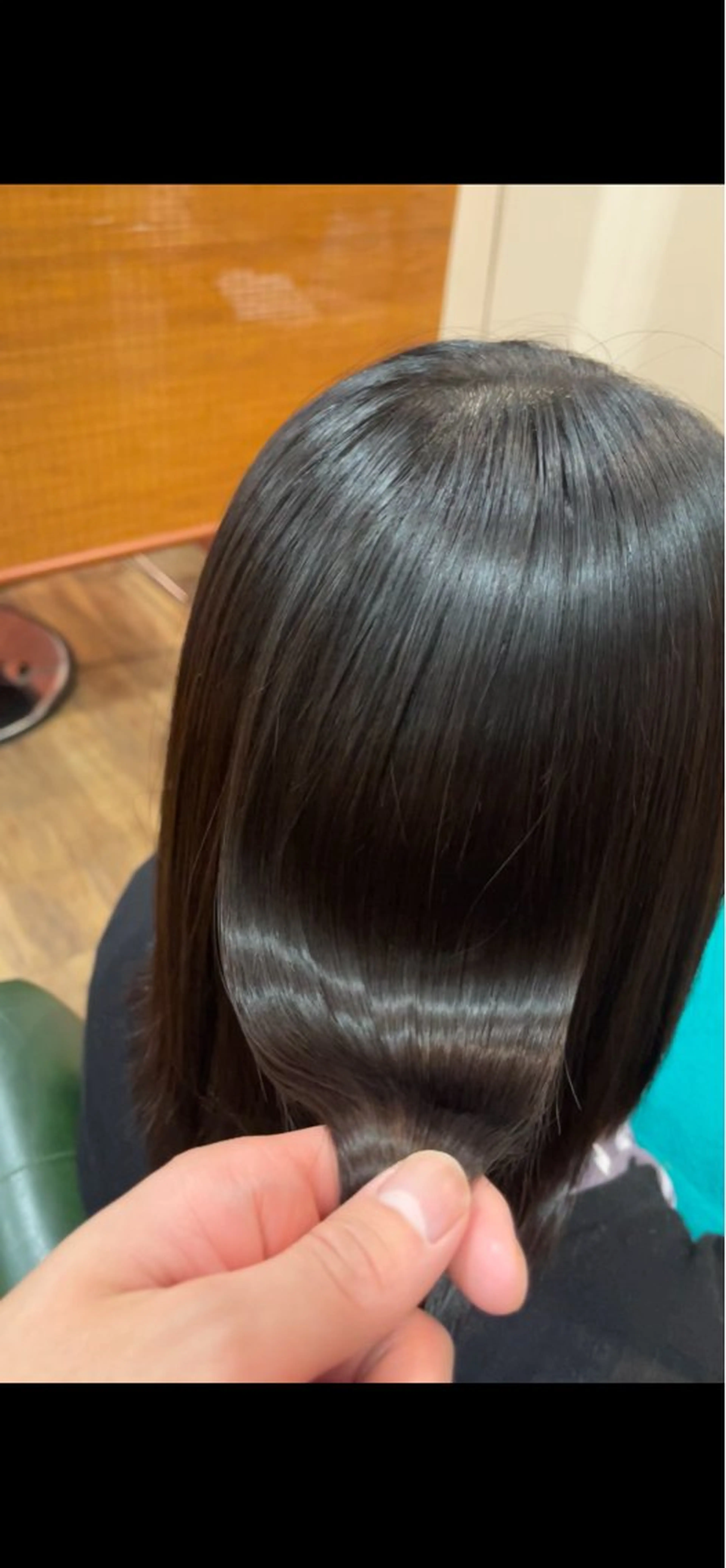 セミロング 縮毛矯正 テライ ケイショウのヘアスタイル