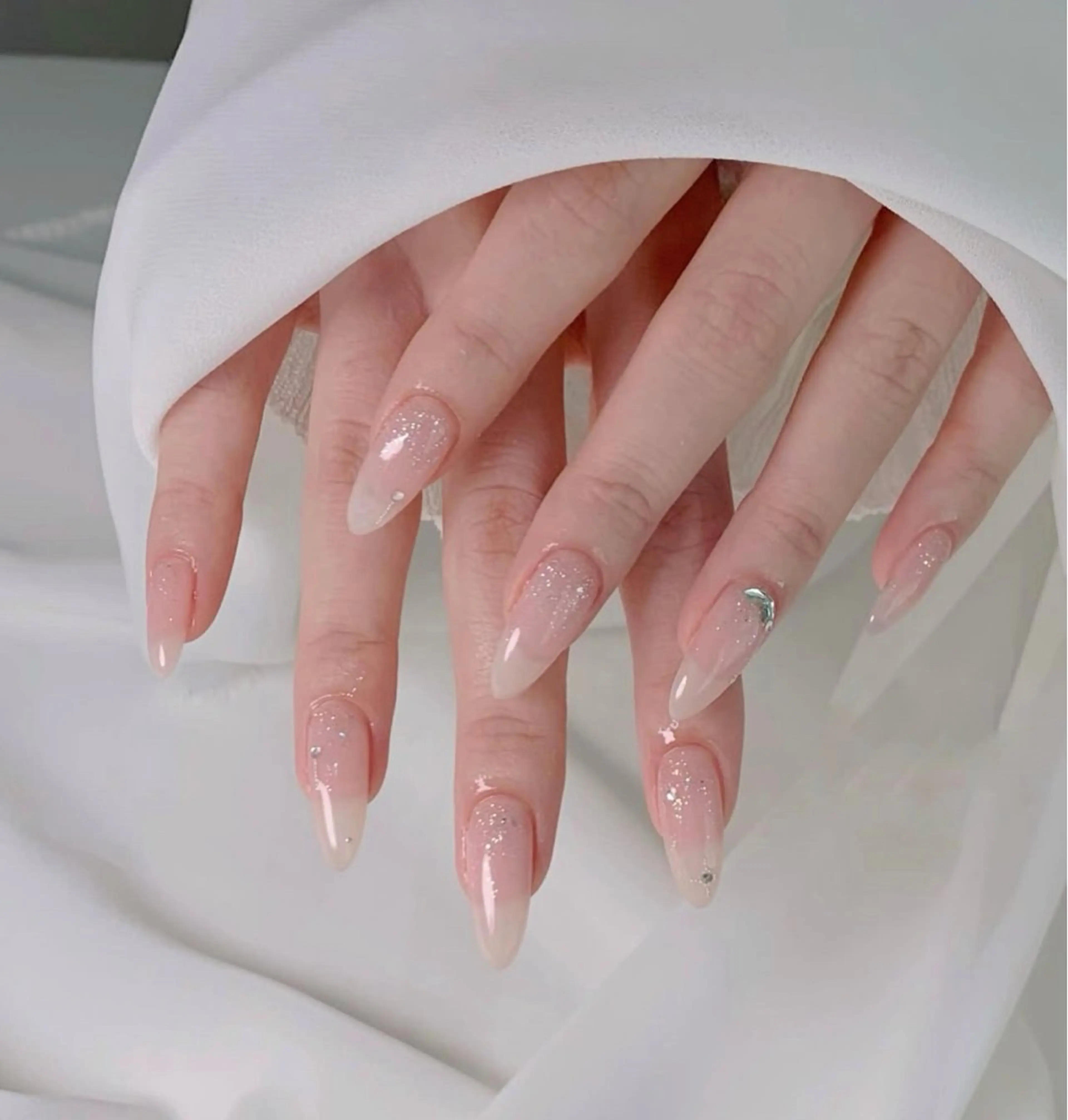 ネイル オーロラネイル 長さ出し フットネイル フレンチネイル ジェルネイル ハンドネイル sora ❄️のネイルデザイン