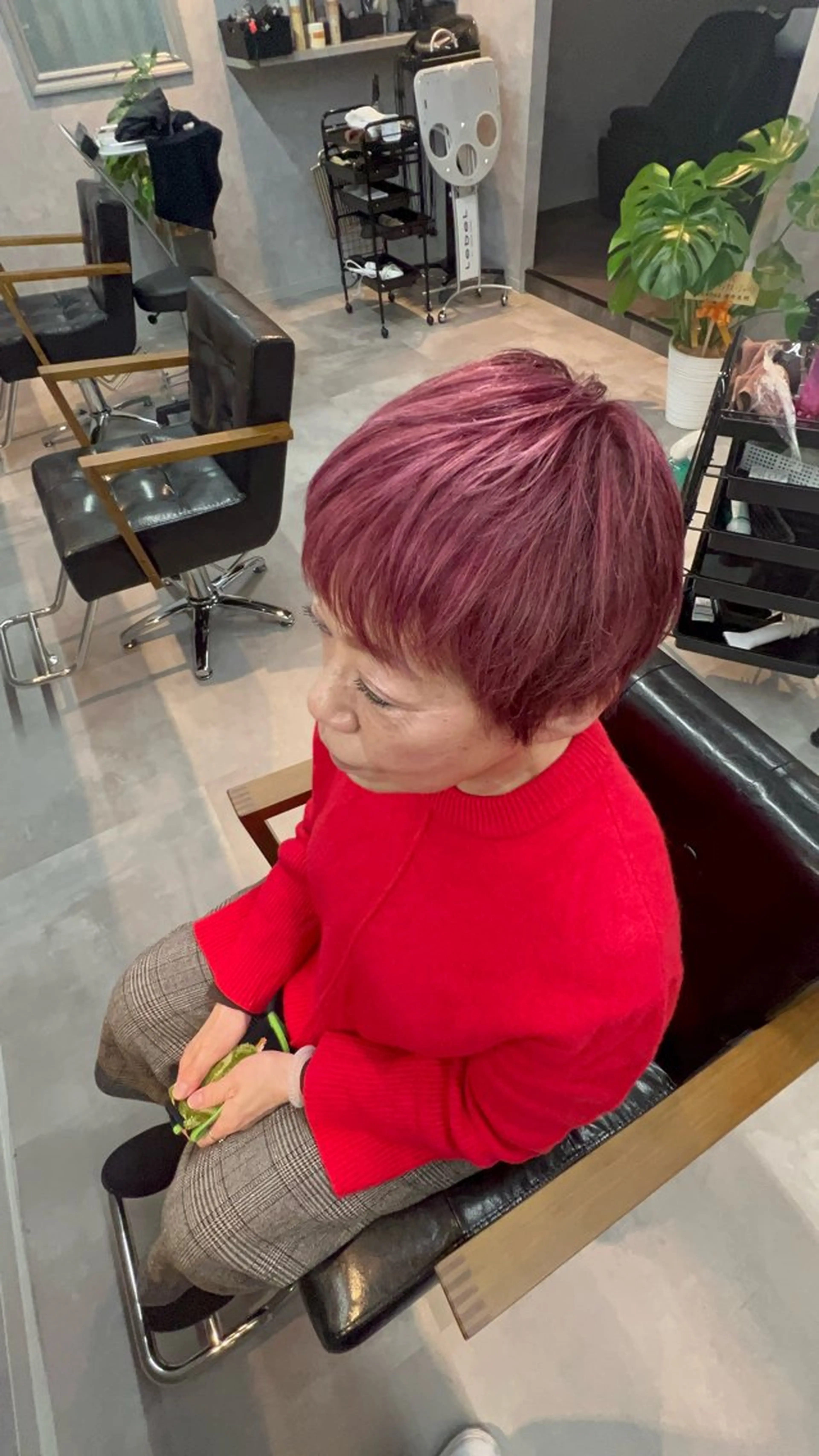 ショート motoトップカラー リスト/ブリーチカラのヘアスタイル