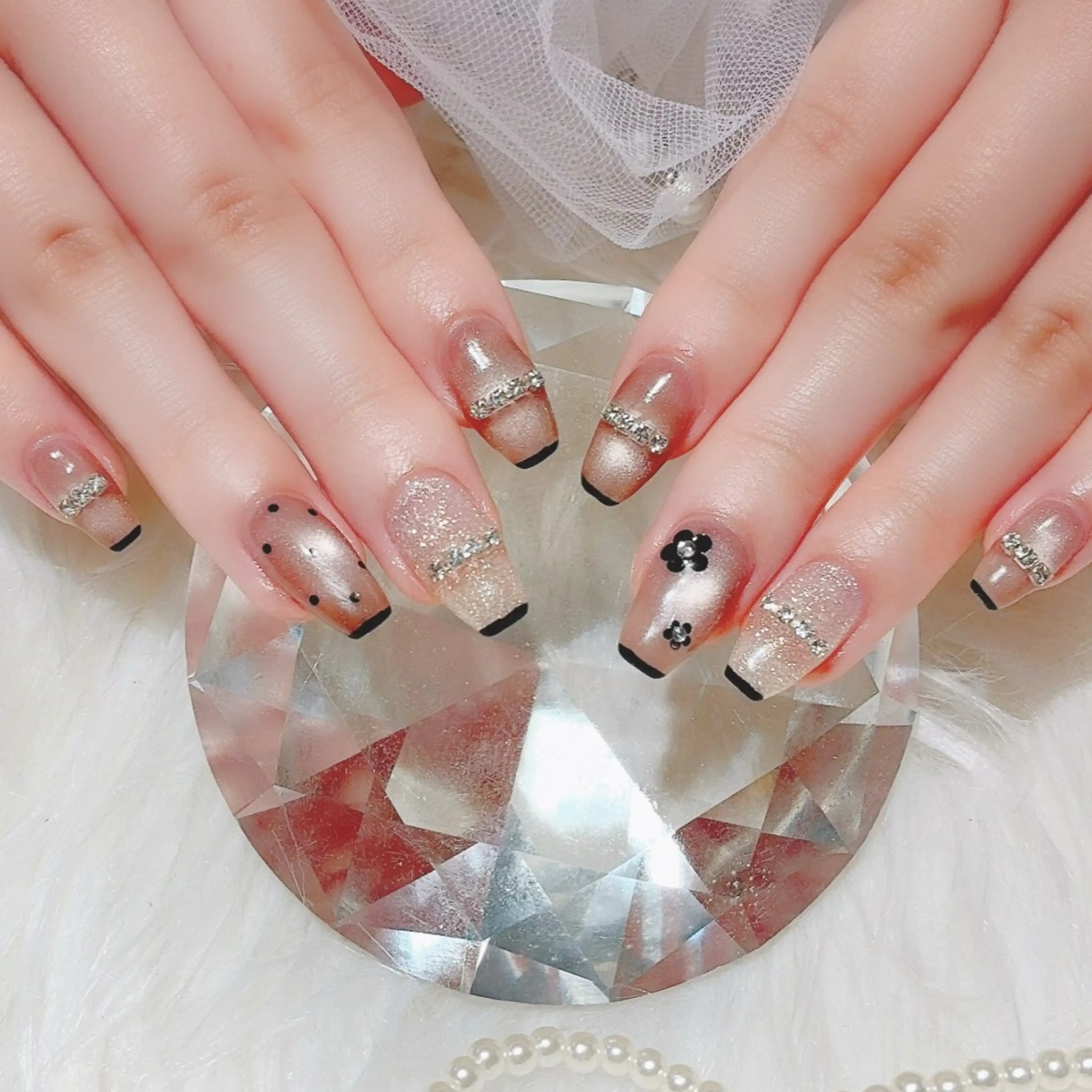 ネイル フットネイル ジェルネイル マグネットネイル 持ち込み パラジェル ハンドネイル Nail×Lani 深爪矯正対応◎のネイルデザイン