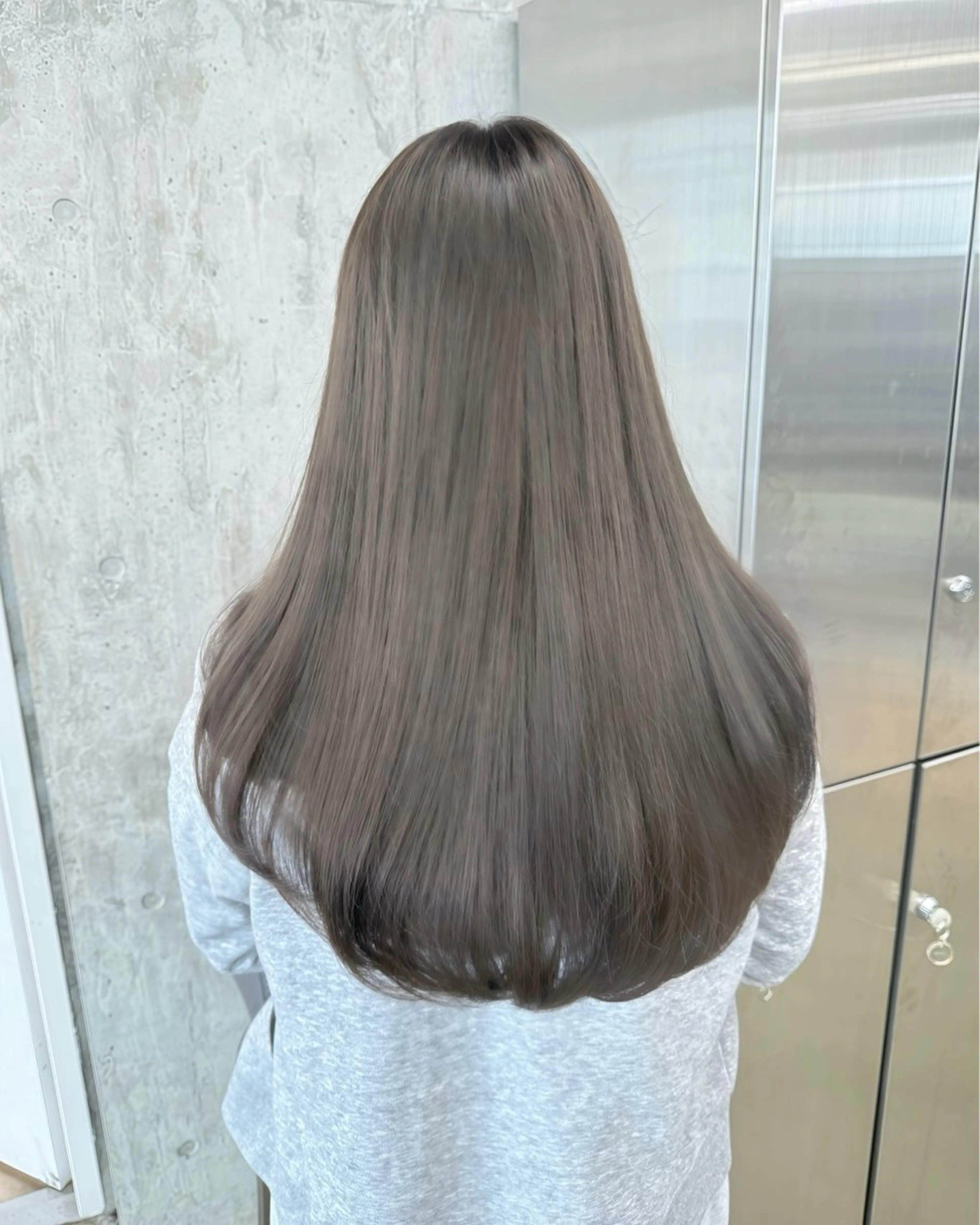 ロング カラー 透明感カラー グレージュ ヘアカラー トリートメント たいき/グレージュ 透明感/髪質改善のヘアスタイル