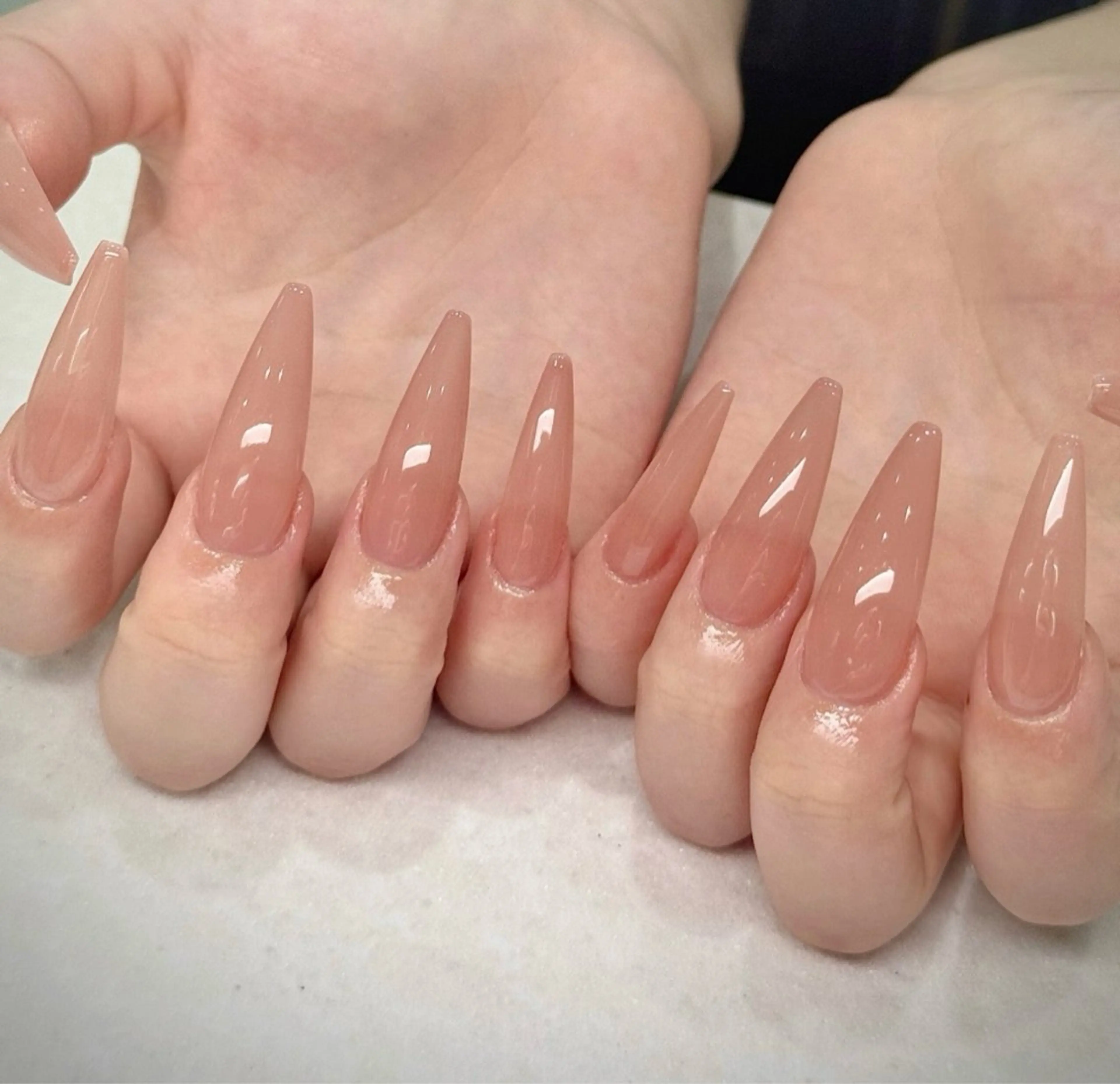 ネイル チークネイル フレンチネイル グラデーション 韓国ネイル マグネットネイル ハンドネイル JIN 168 新大久保のネイルデザイン