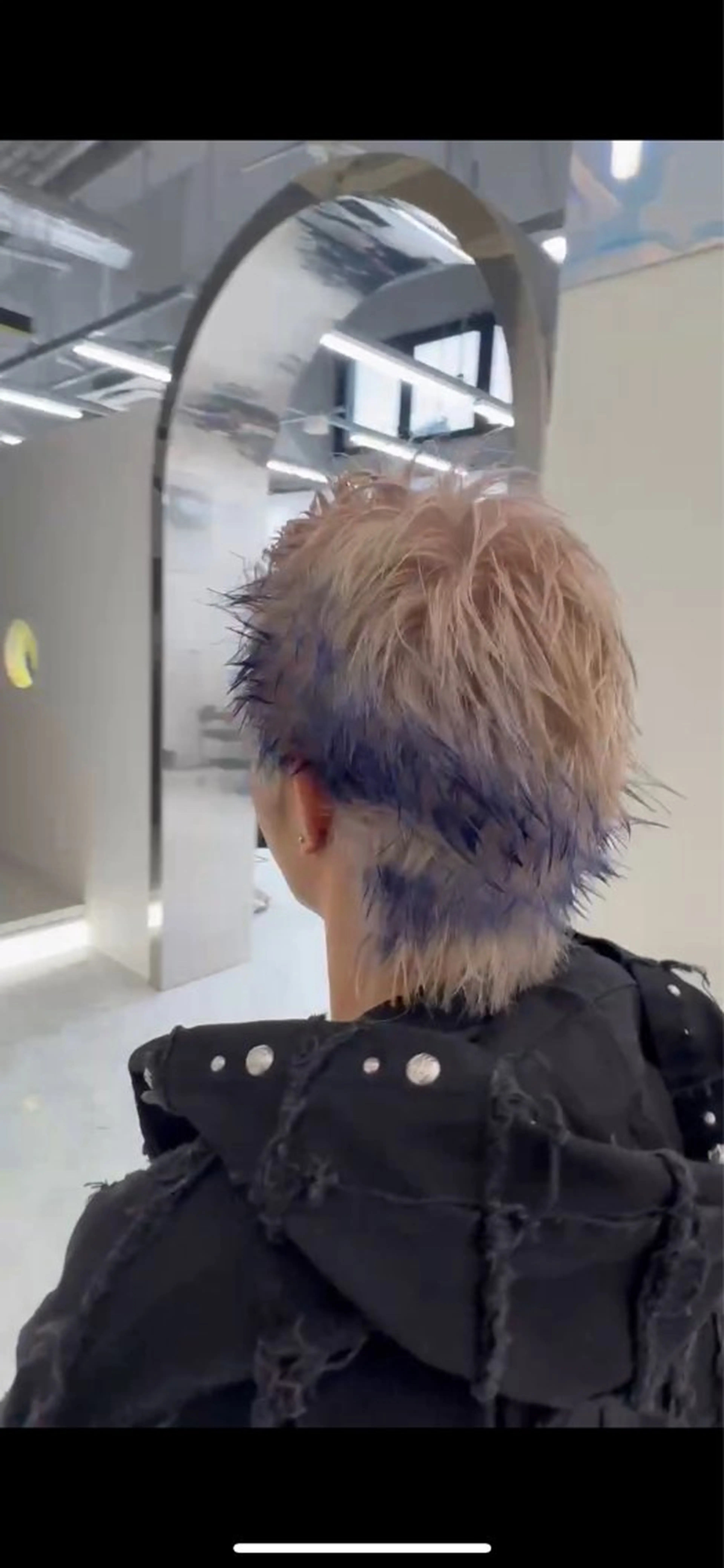 ロング 艶髪ハイトーンカラー 渋谷🎀ririkaのヘアスタイル