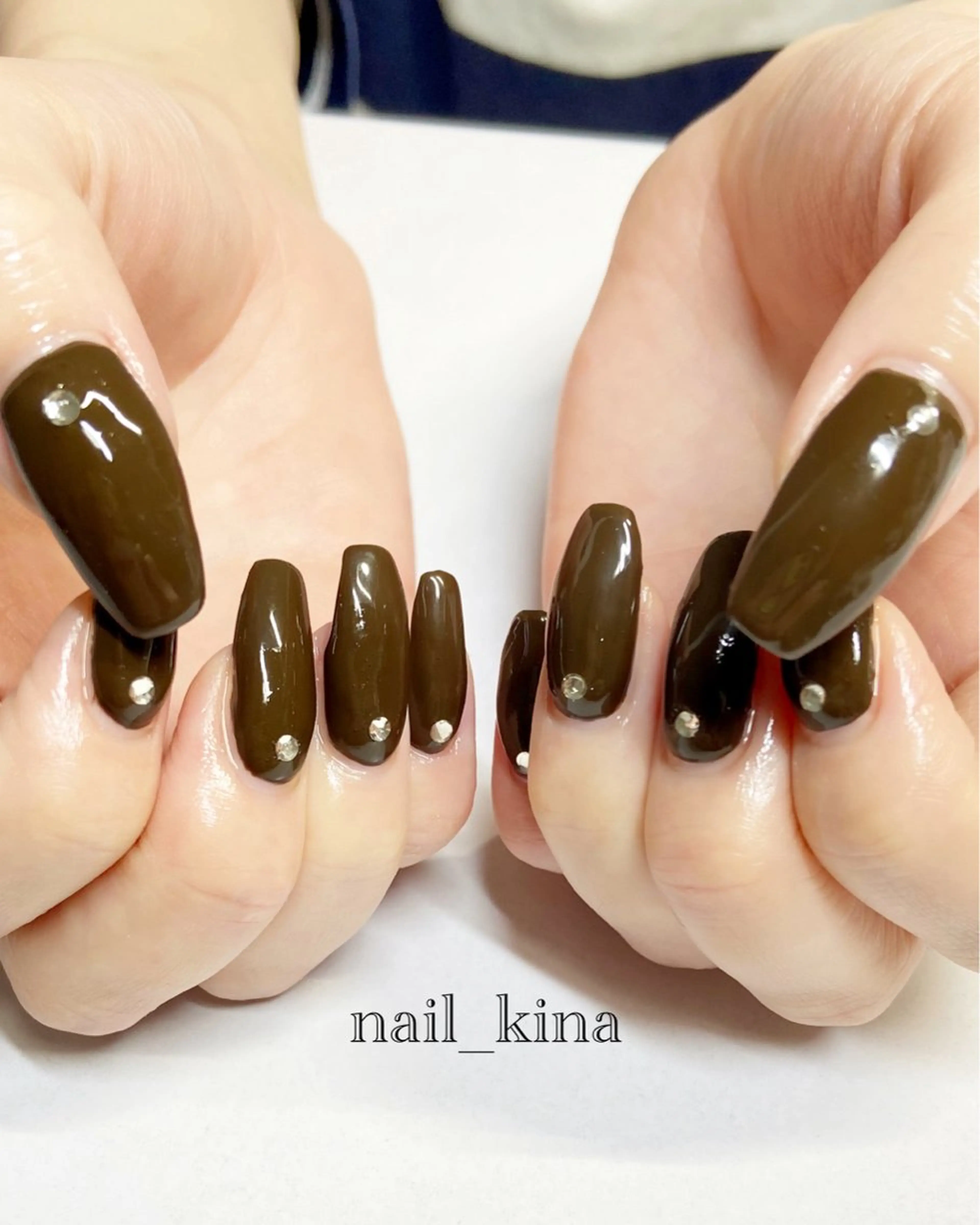 ネイル ワンカラーネイル ストーンネイル nail_ kinaのネイルデザイン