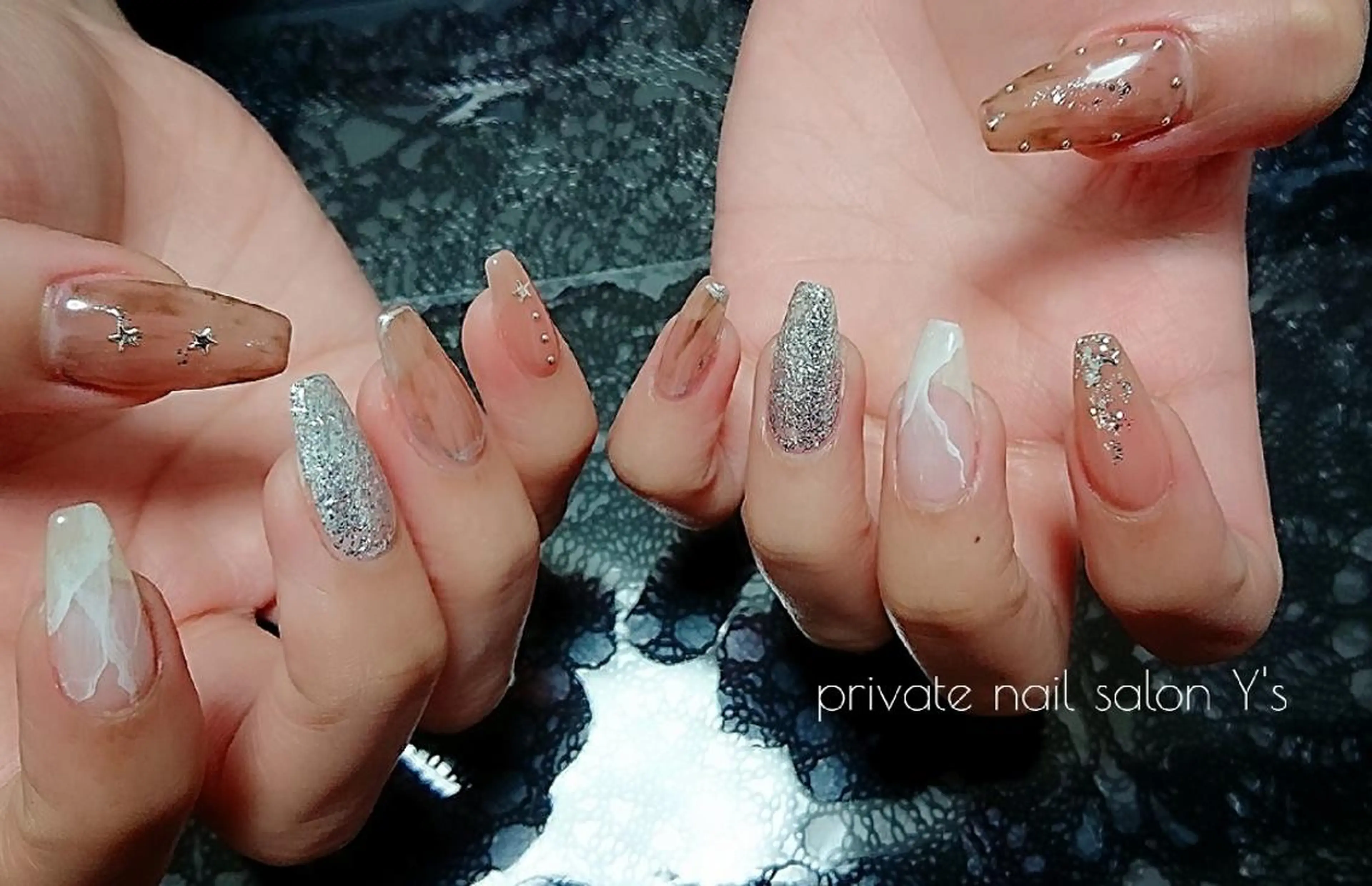 ネイル YUMI NAGAI  のネイルデザイン