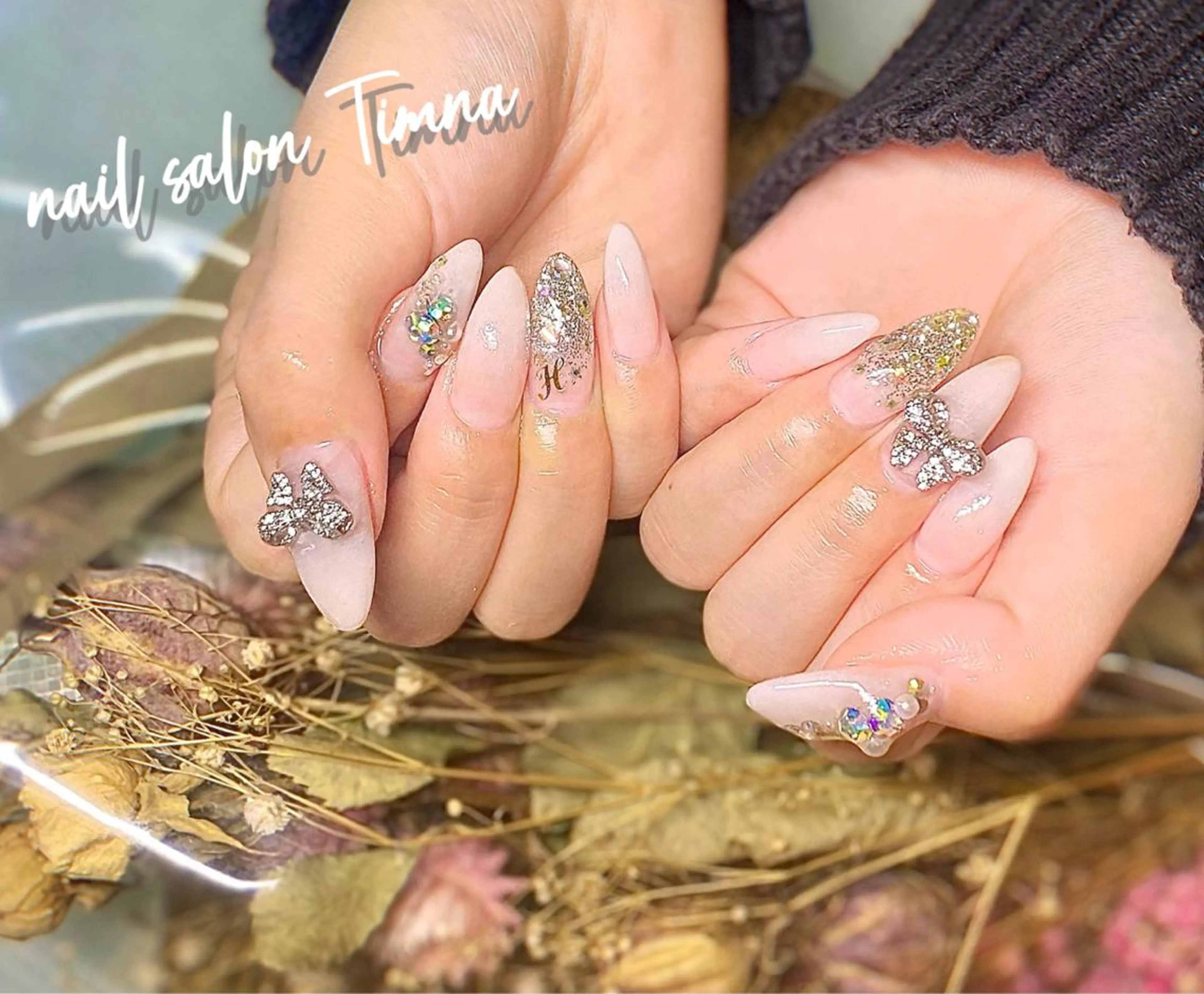 ロング ハンドネイル NAILSALON 🍔Timna🍟のネイルデザイン