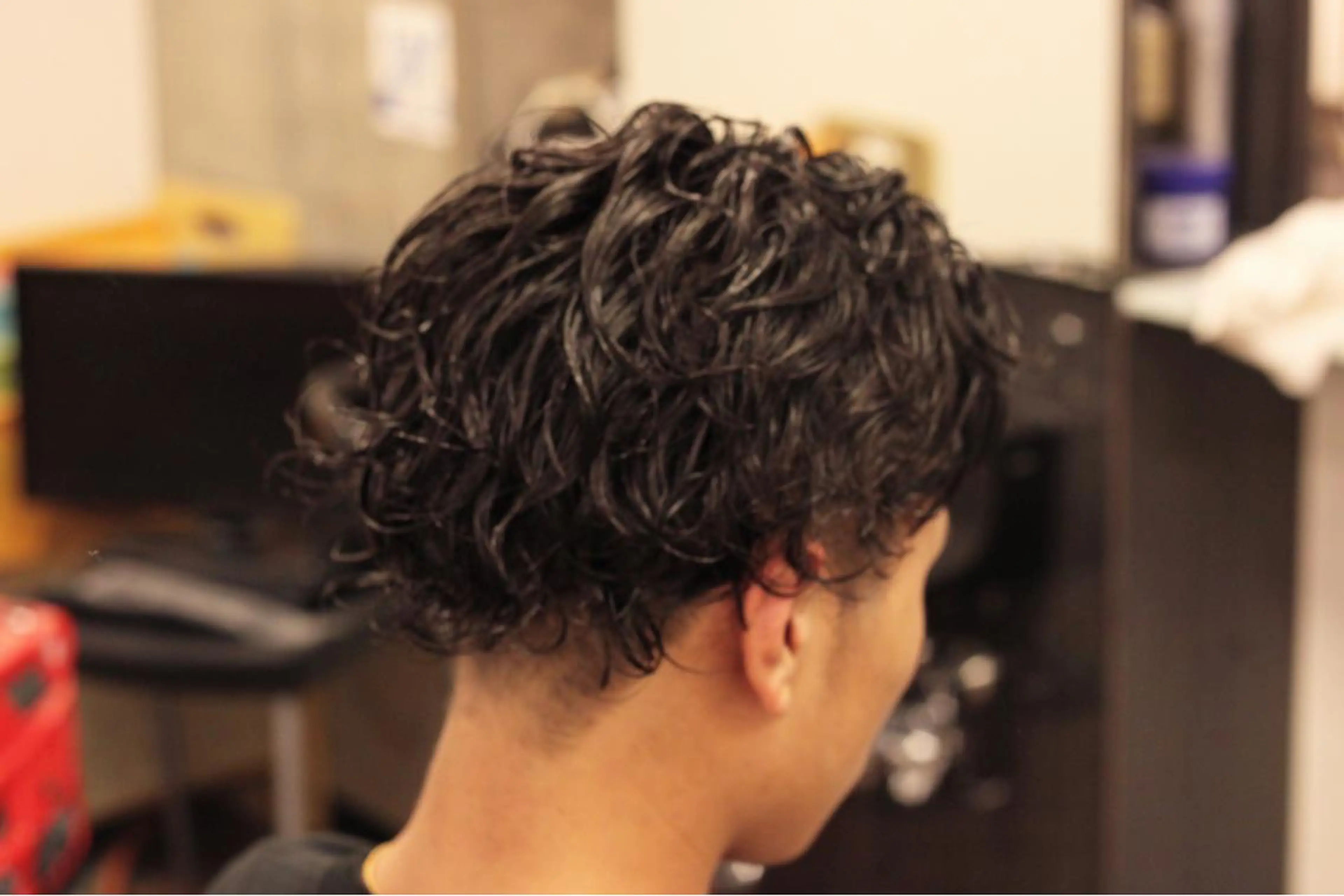 ミディアム パーマ メンズ ミディアムパーマ メンズパーマ 前田賢生 ご新規様はNGのヘアスタイル