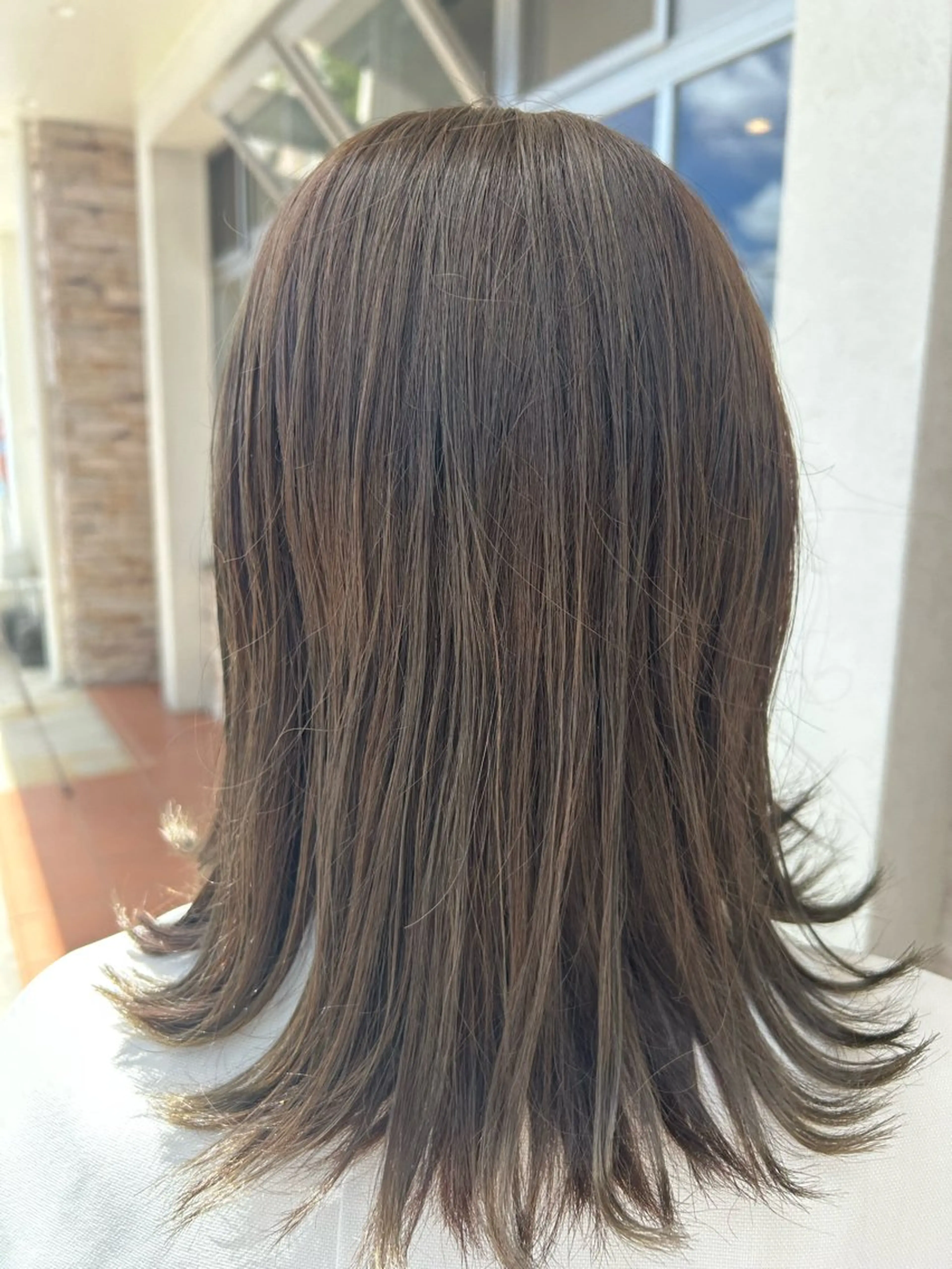 カラー TERUYA shionのヘアスタイル