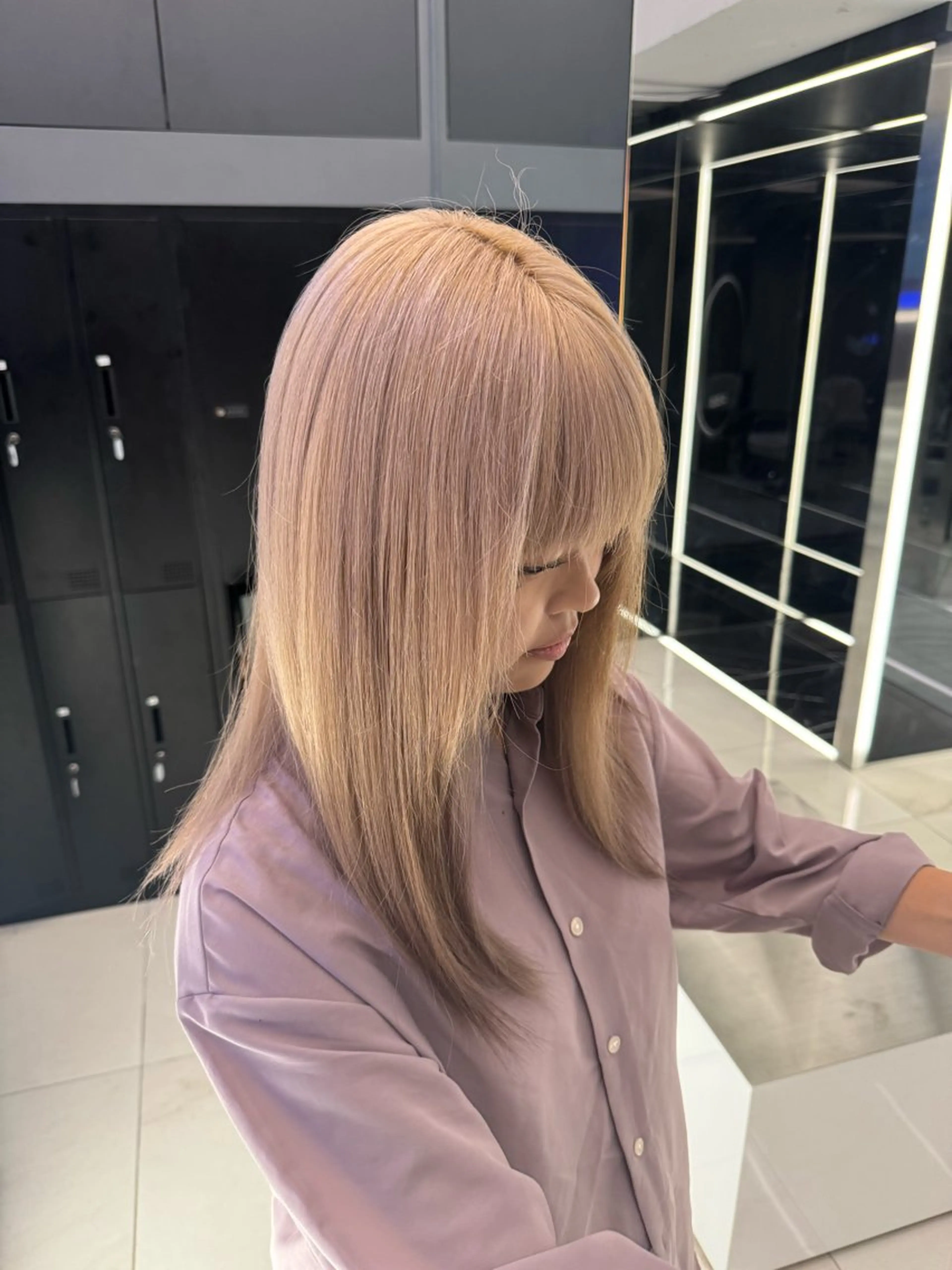 ロング カラー りょうへい/ 全頭ブリーチ/渋谷のヘアスタイル