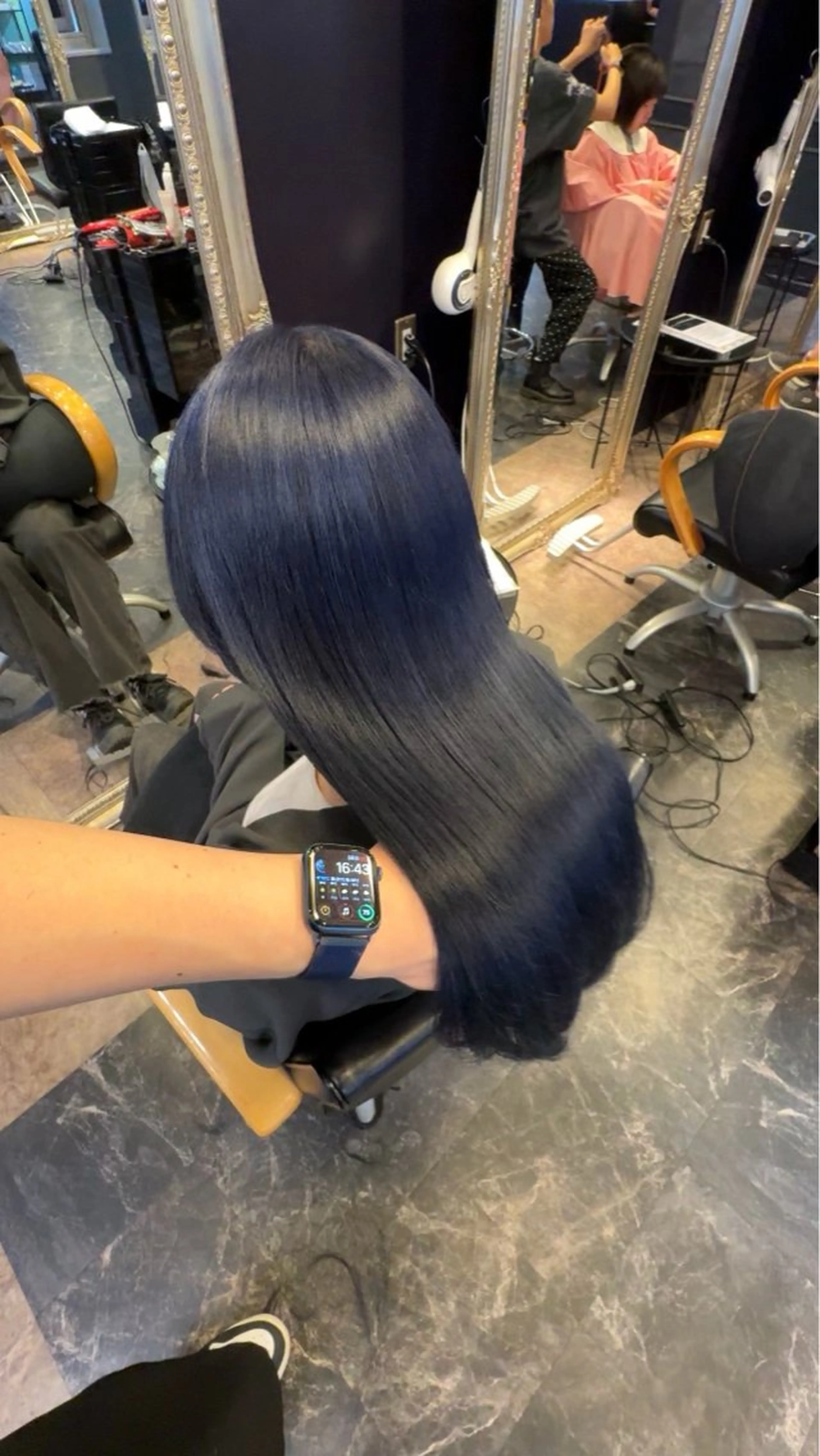 ロング カラー ブリーチ ブルーカラー ネイビーカラー ヘアカラー 店長 ハイトーン× 髪質改善/舘野 涼太のヘアスタイル