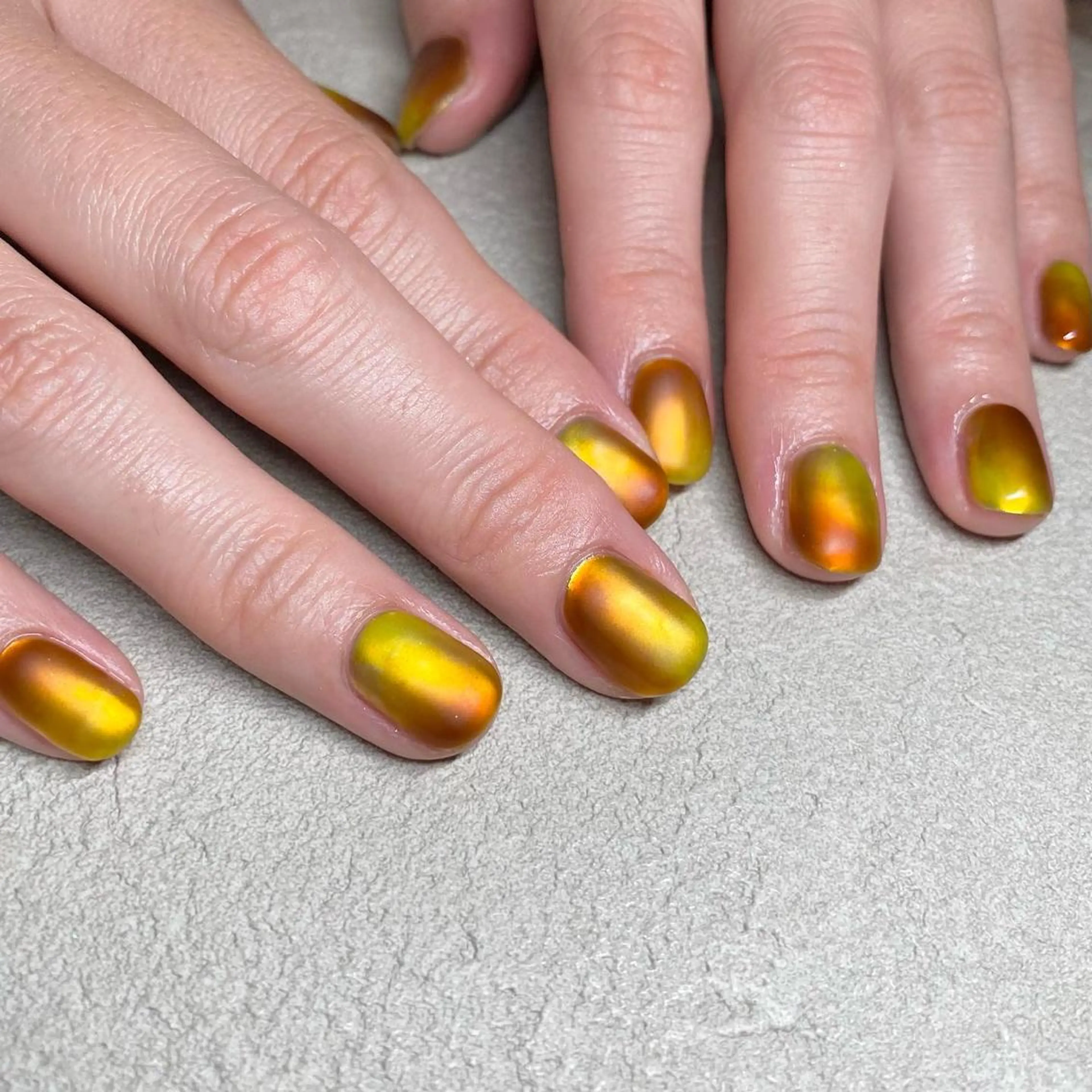 ネイル アートネイル ニュアンスネイル 冬ネイル ハンドネイル 山田 貴子のネイルデザイン