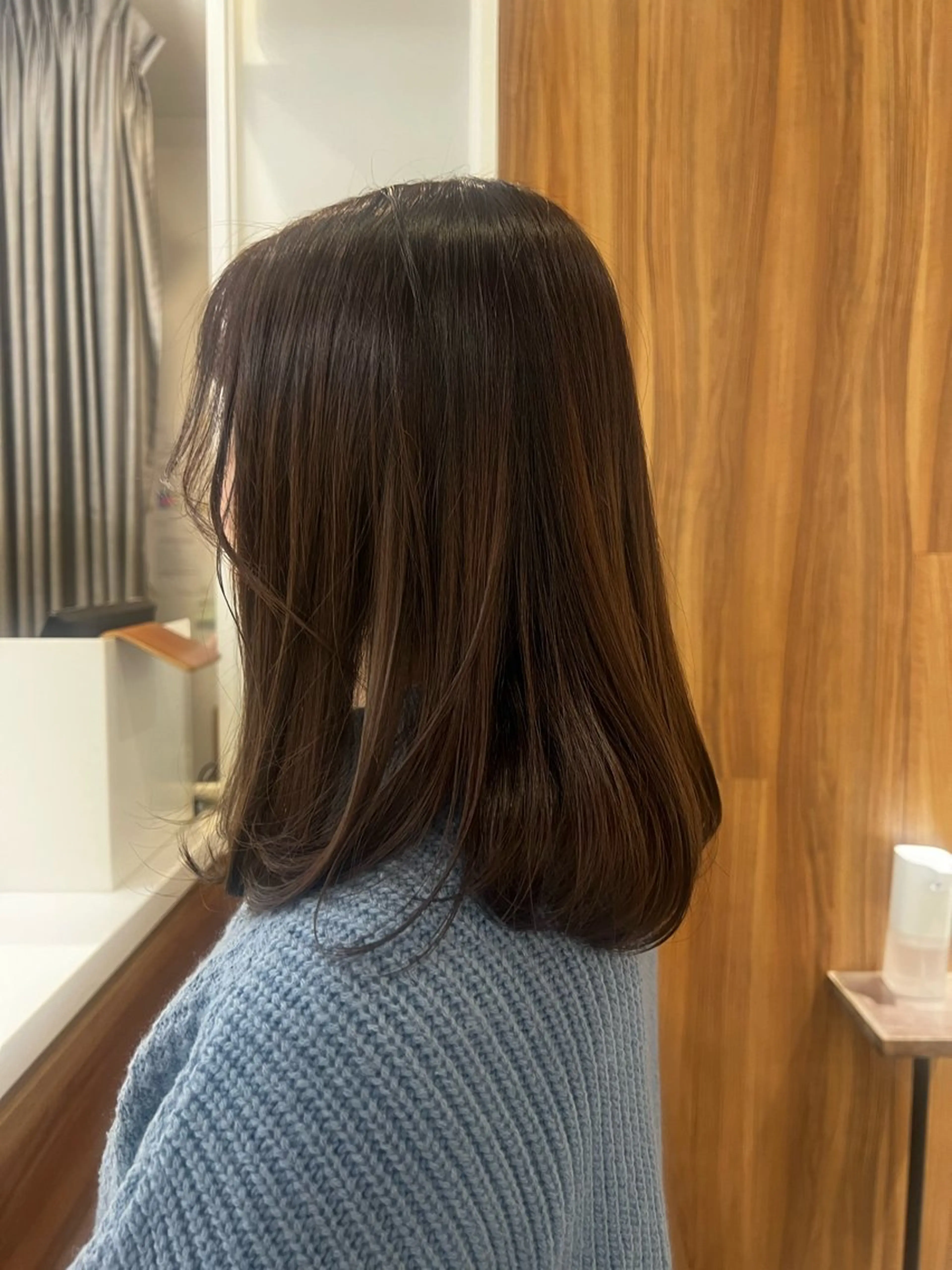 ミディアム カラー ブラウンカラー コバヤシ ユメのヘアスタイル