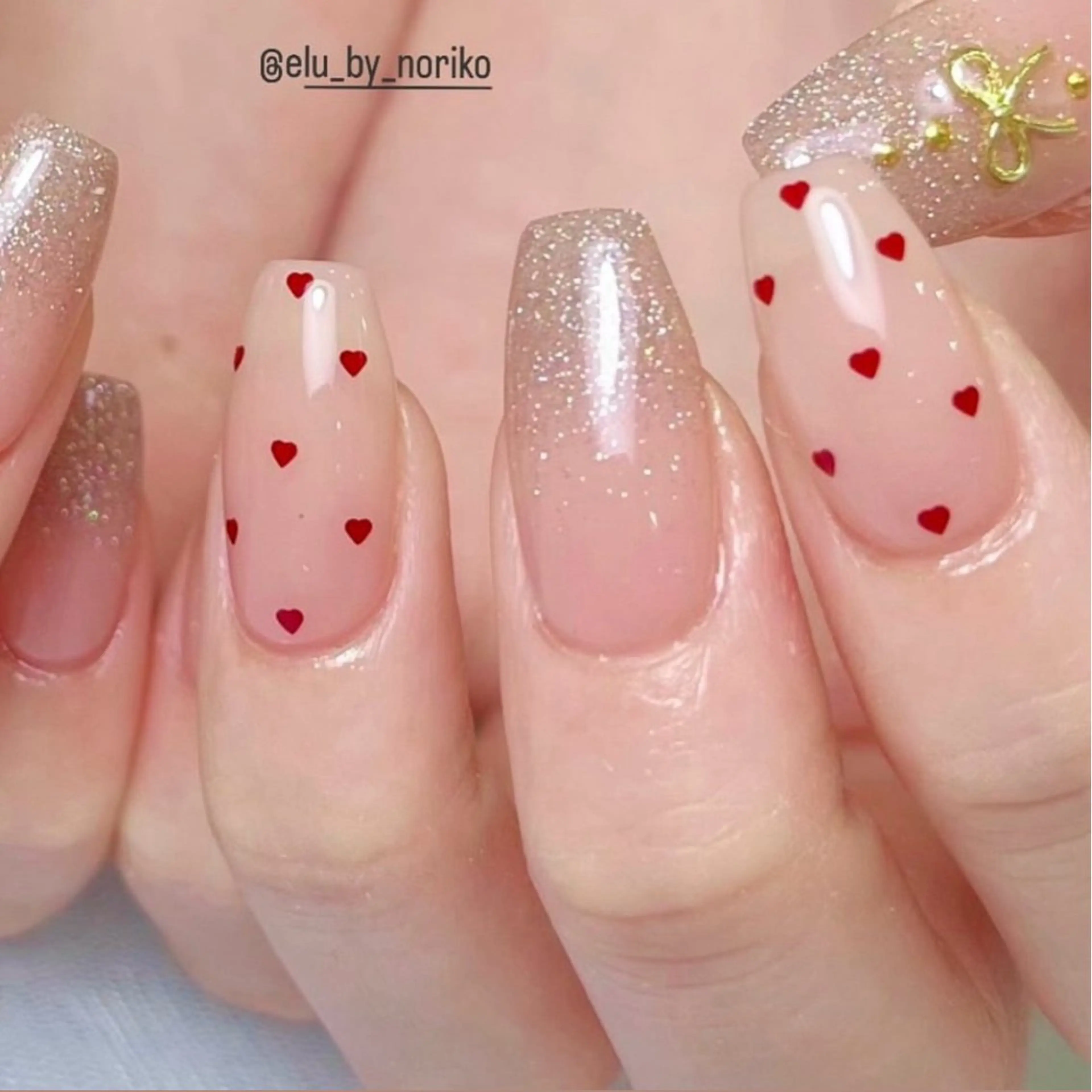 ネイル エルバイノリコ 岩崎のネイルデザイン