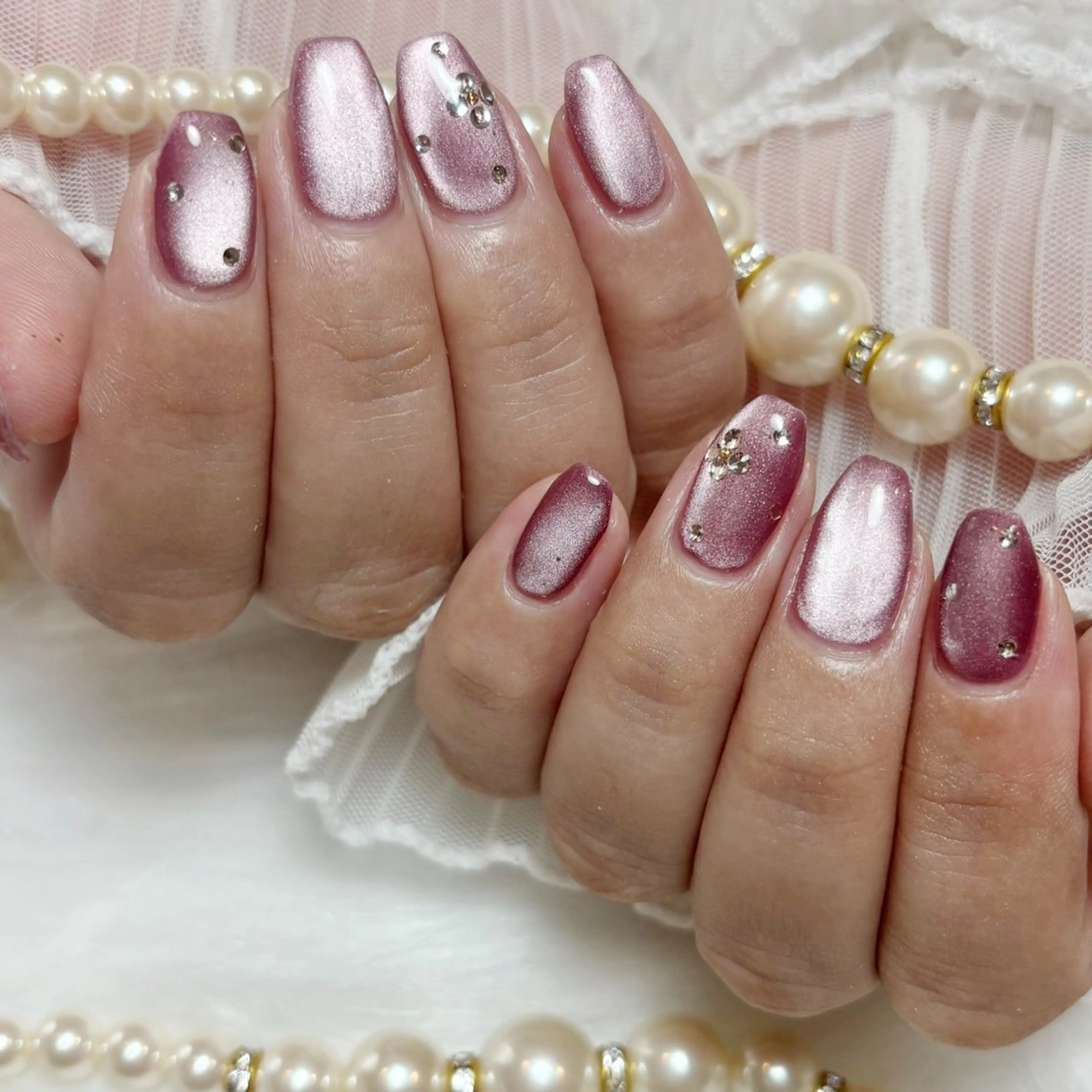 ミディアム 韓国風ヘア Conjunim MAMI🎀✨のネイルデザイン