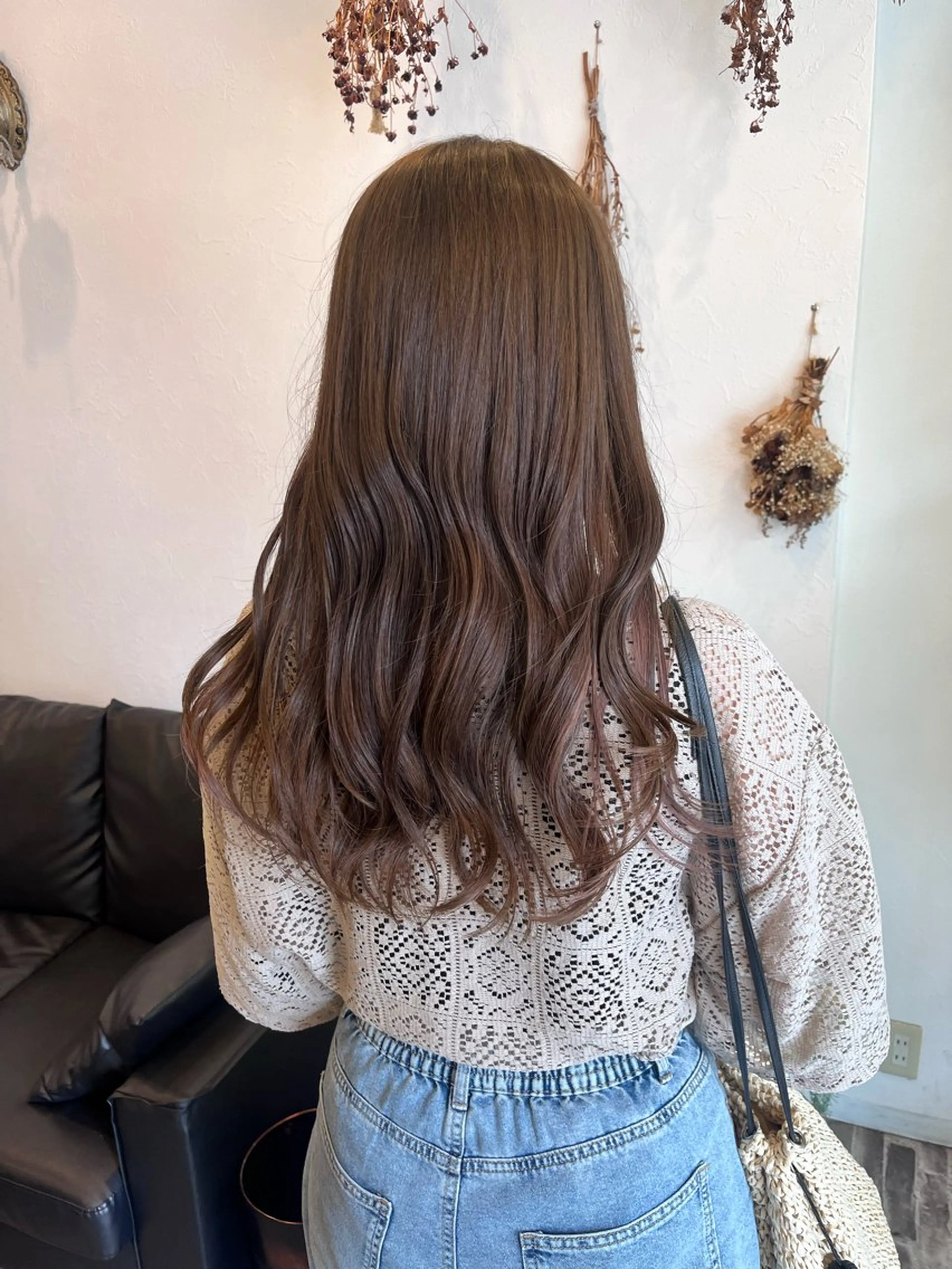 ロング カラー ベージュカラー ヘアカラー トリートメント niko RINKAのヘアスタイル