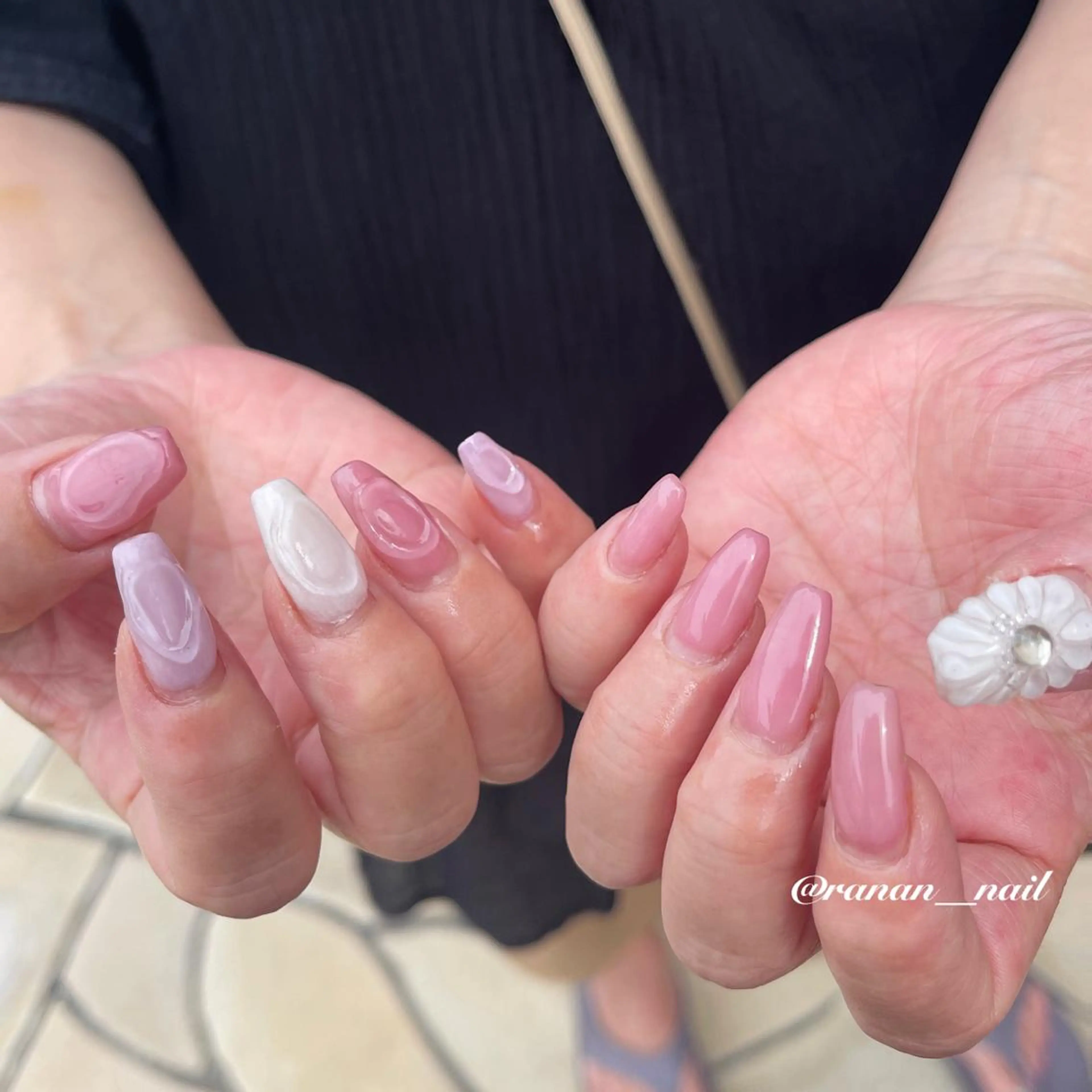 ネイル 持ち込み 𝓇𝒶𝓃𝒶𝓃 𝓃𝒶𝒾𝓁のネイルデザイン