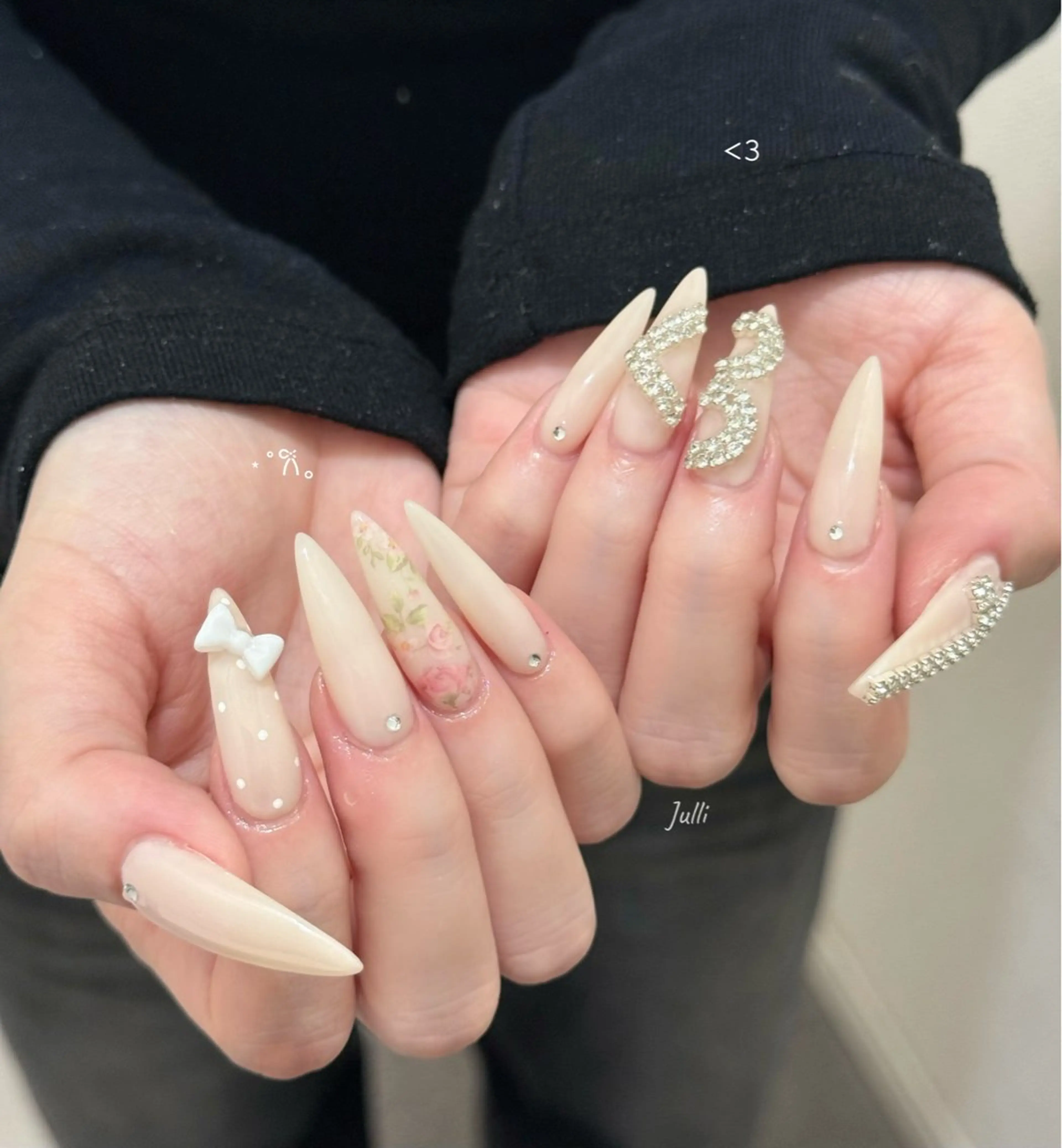 ネイル オーロラネイル ボルドー ブラウン 氷ネイル・うるうるネイル キラキラネイル ハンドネイル Julli NailStudioのネイルデザイン