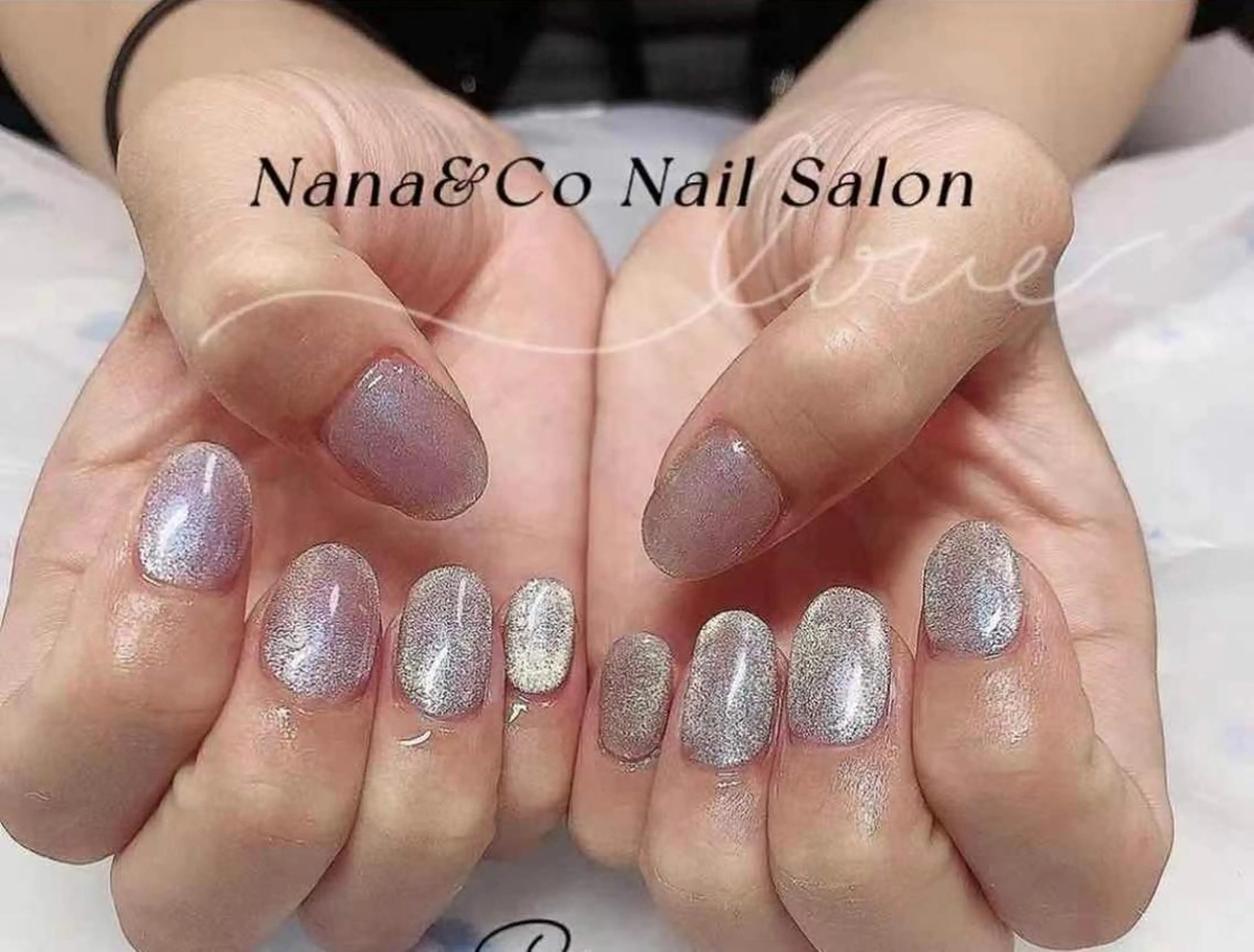 大人気マグネットネイルの写真