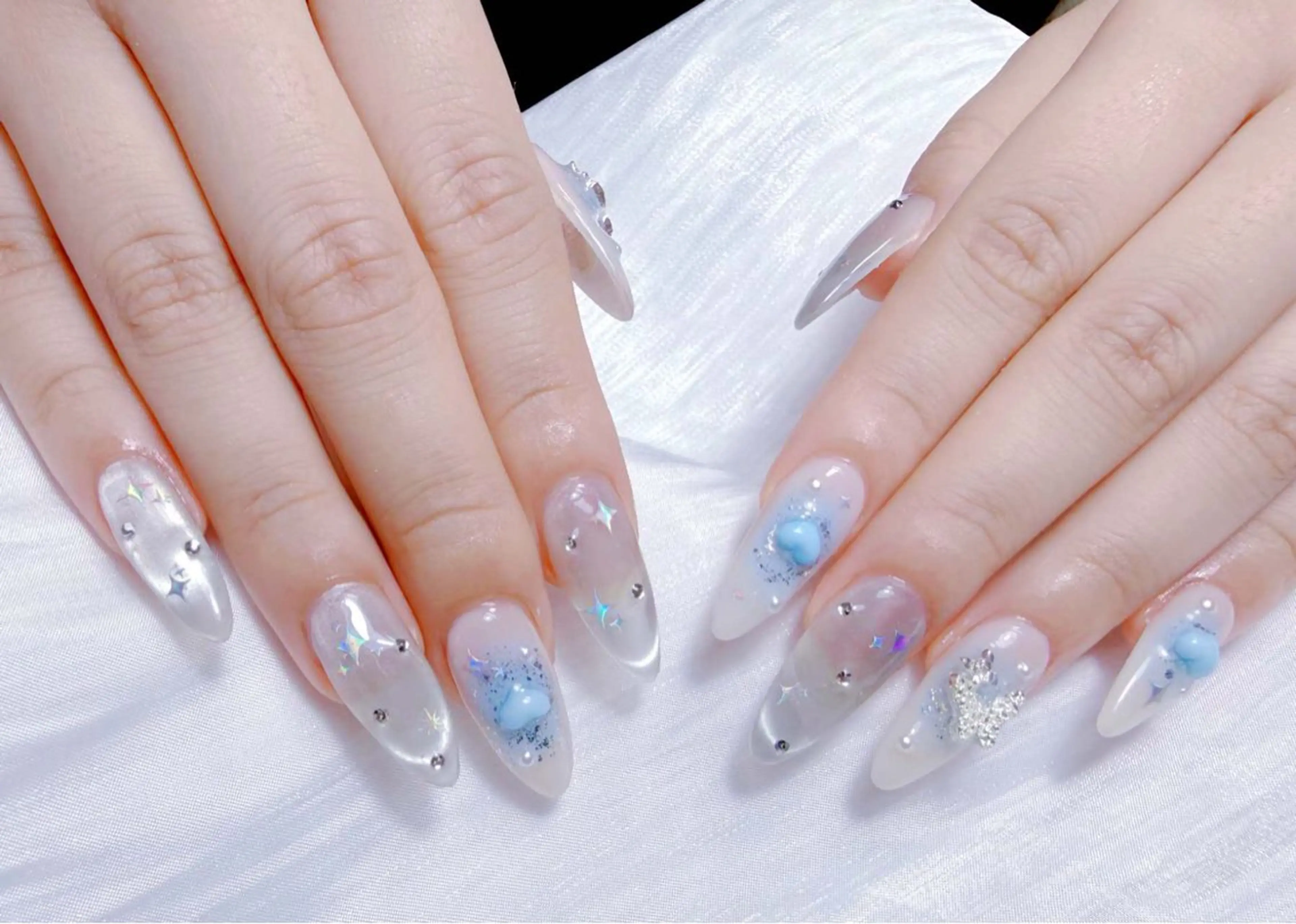 ネイル 小島 阿佑美のネイルデザイン