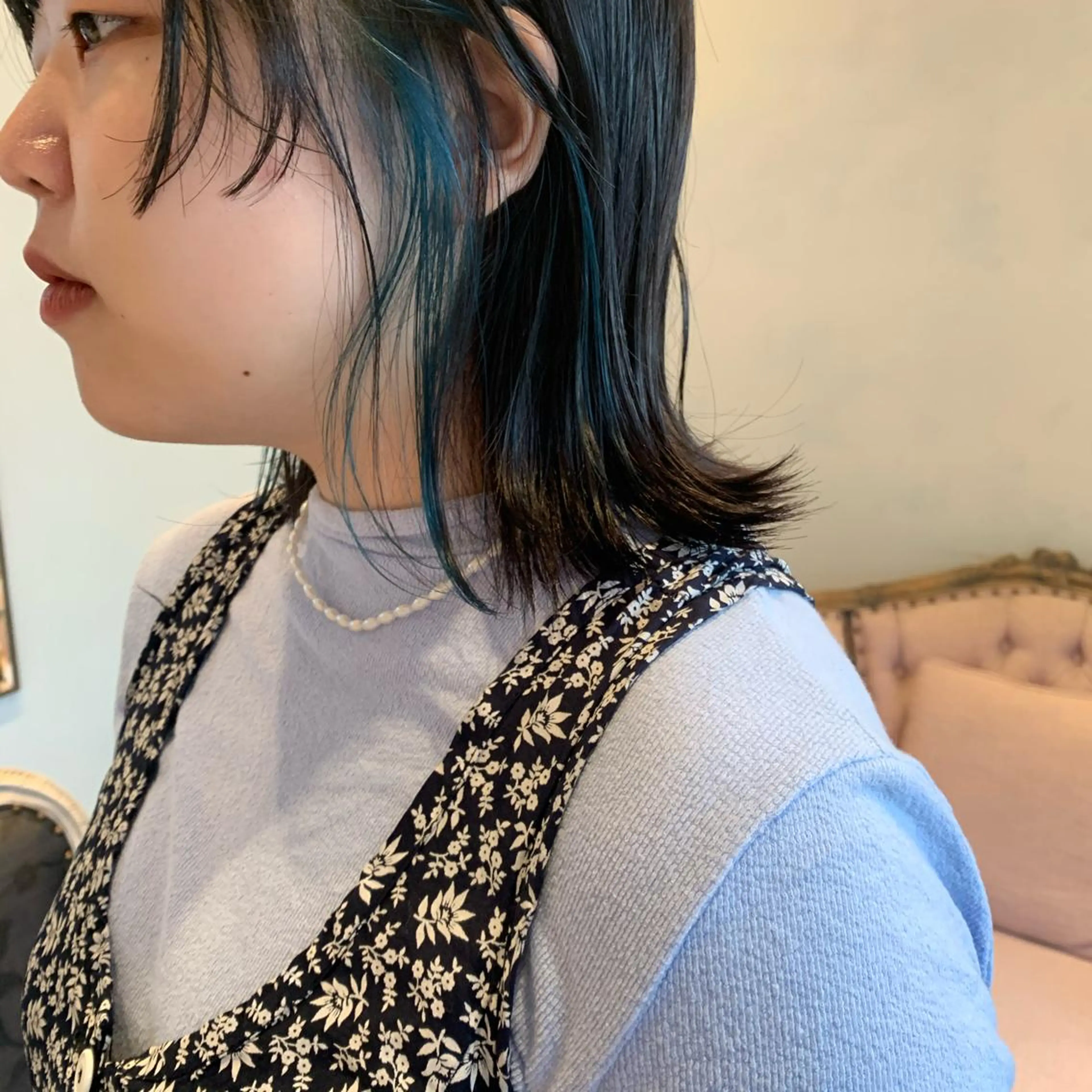 ミディアム カラー SAKINO. ベージュカラーのヘアスタイル