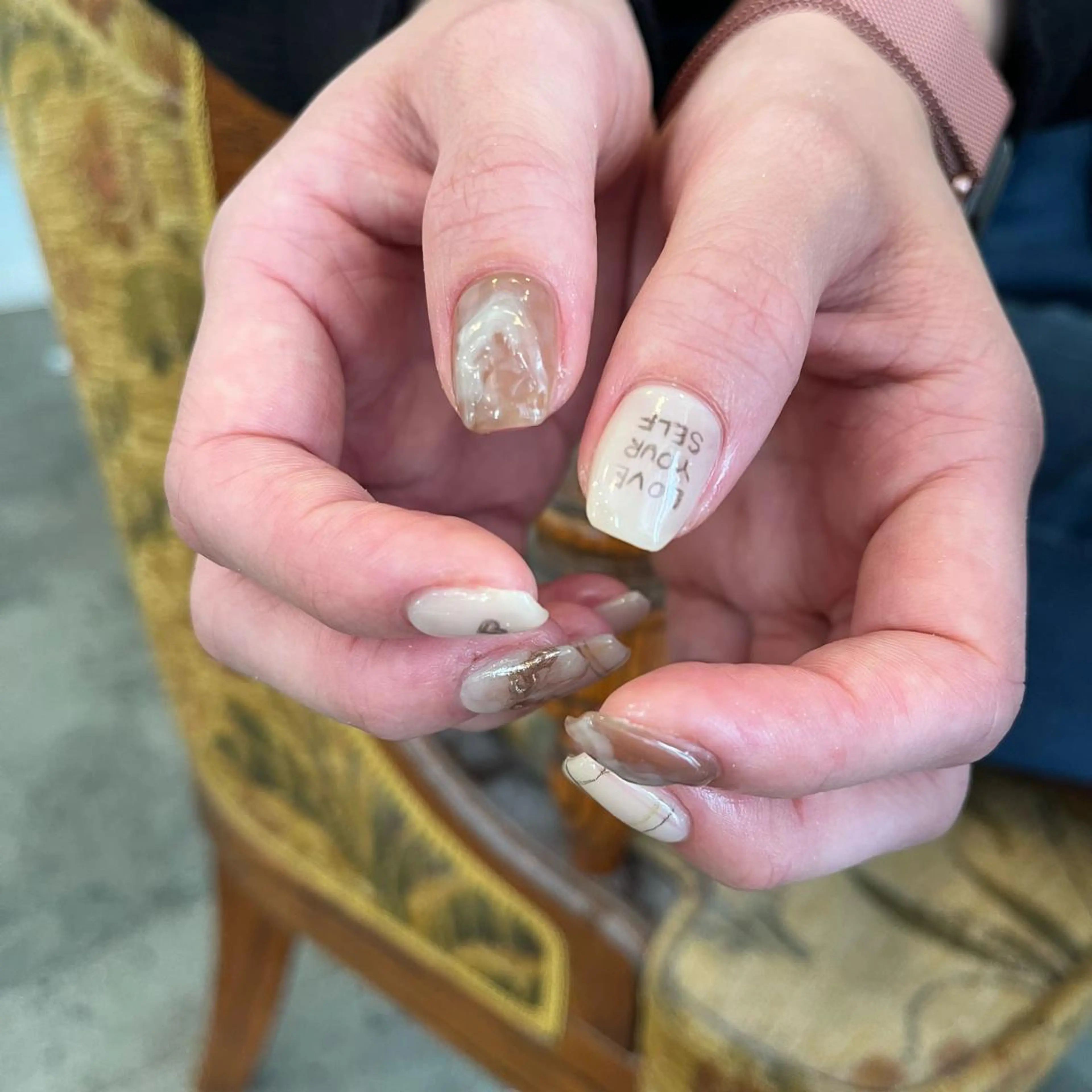 ネイル ハンドネイル Trico Antique所属・岩本 杏のネイルデザイン