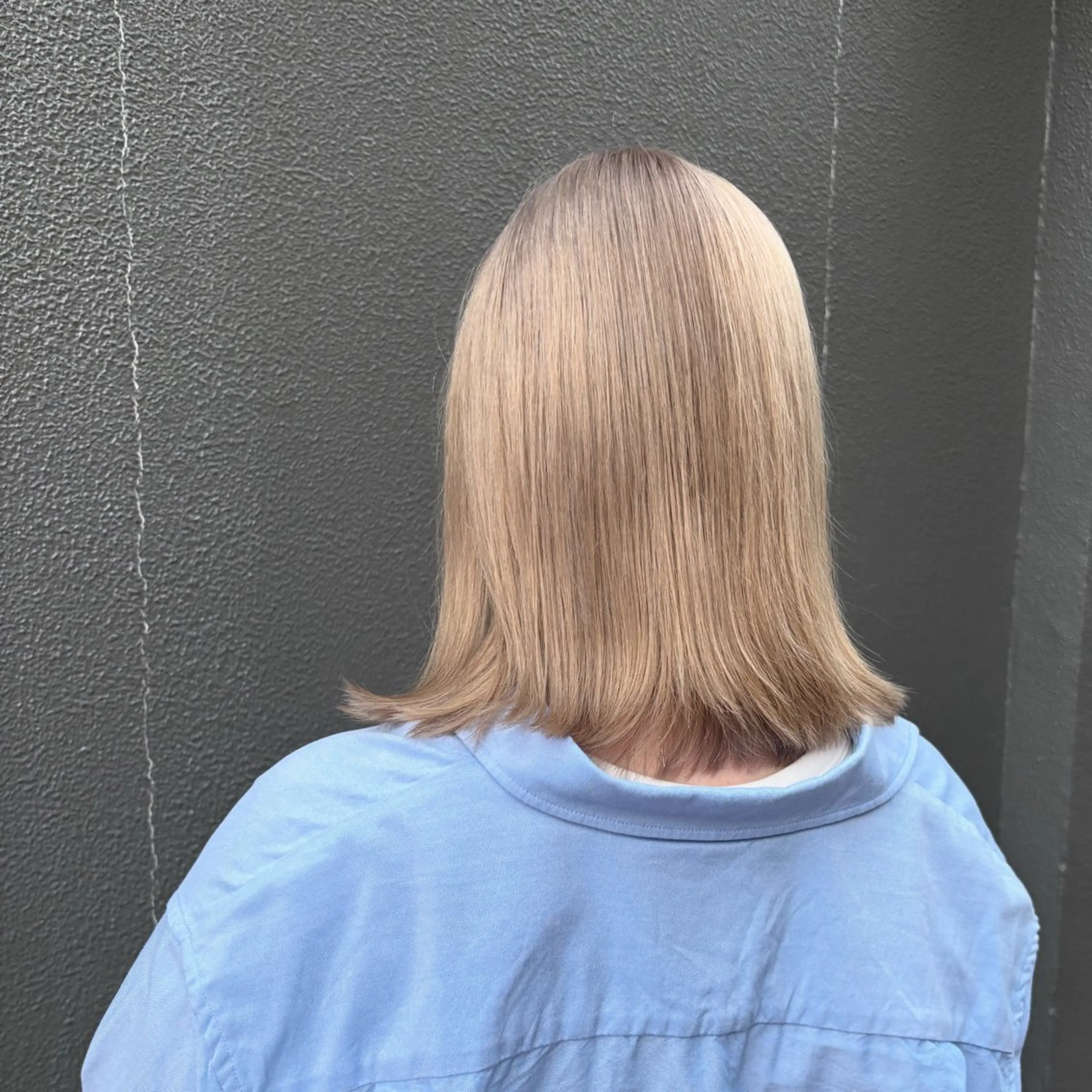 ミディアム カラー 八木 聖華のヘアスタイル