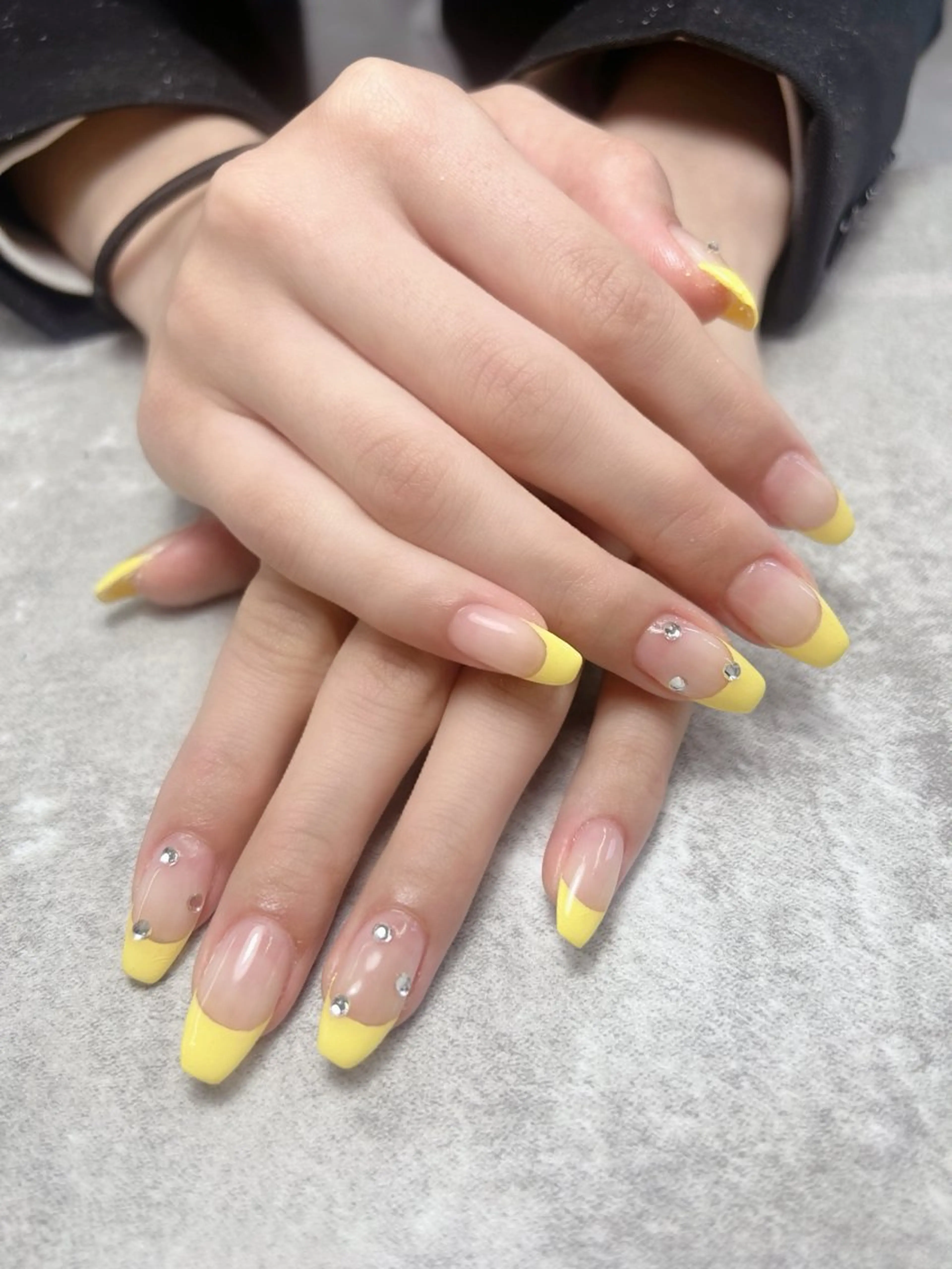 ネイル フレンチネイル パステルネイル 春ネイル ストーンネイル ハンドネイル Naru Kelinailのネイルデザイン