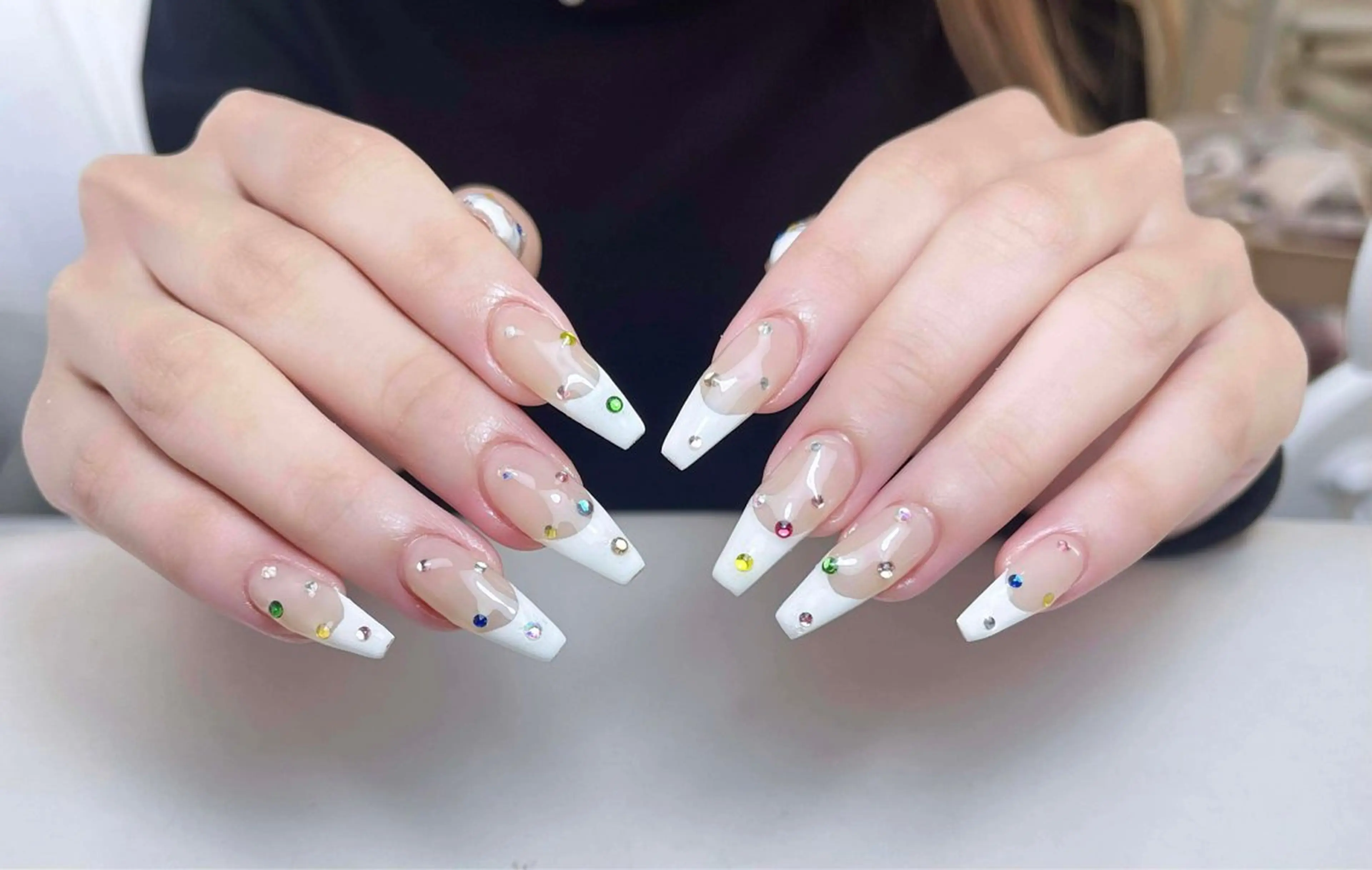 ネイル アートネイル 成人式 ジェルネイル ニュアンスネイル 夏ネイル ハンドネイル NIE MoMoのネイルデザイン