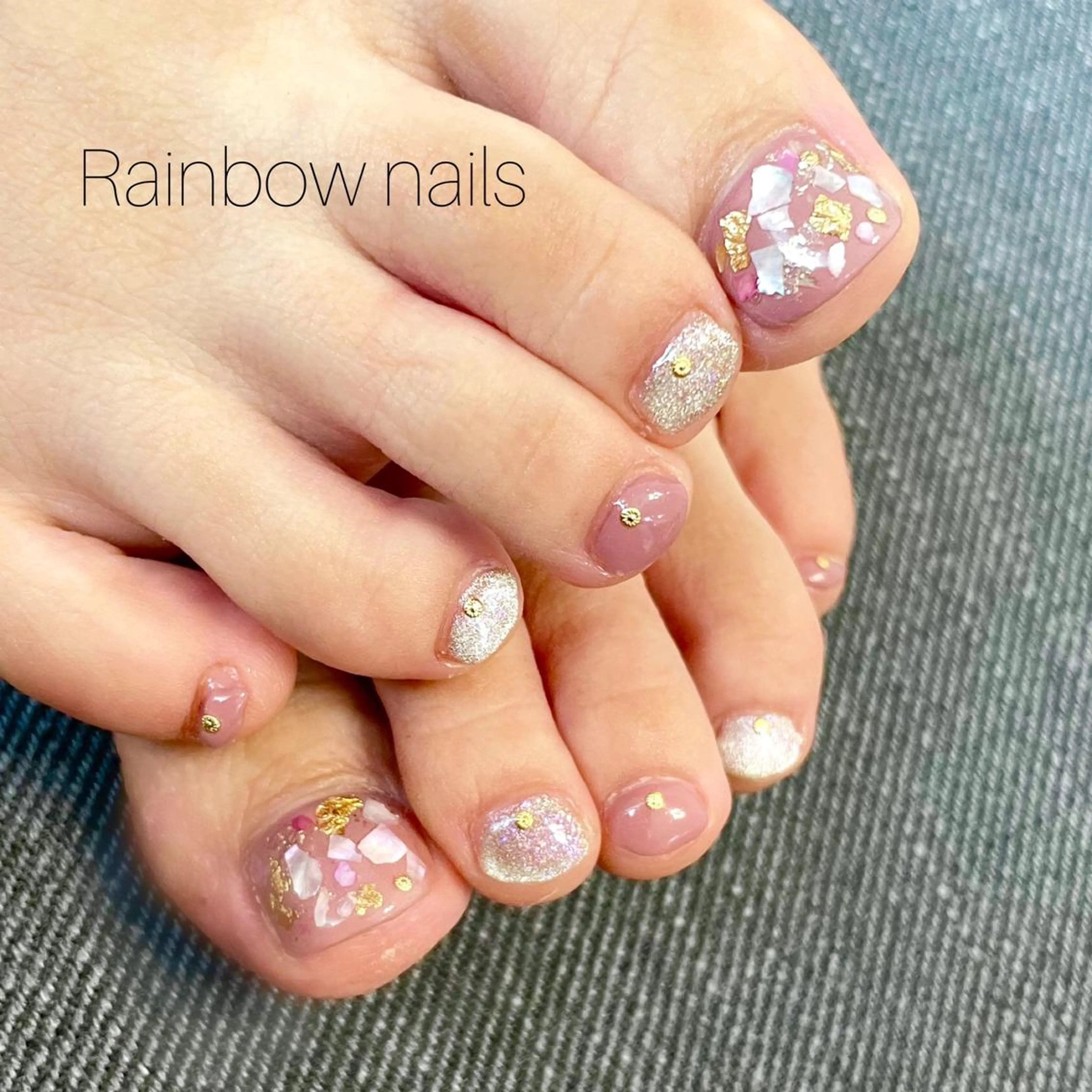 ネイル マグネットネイル Rainbow nailsくろちゃんのネイルデザイン