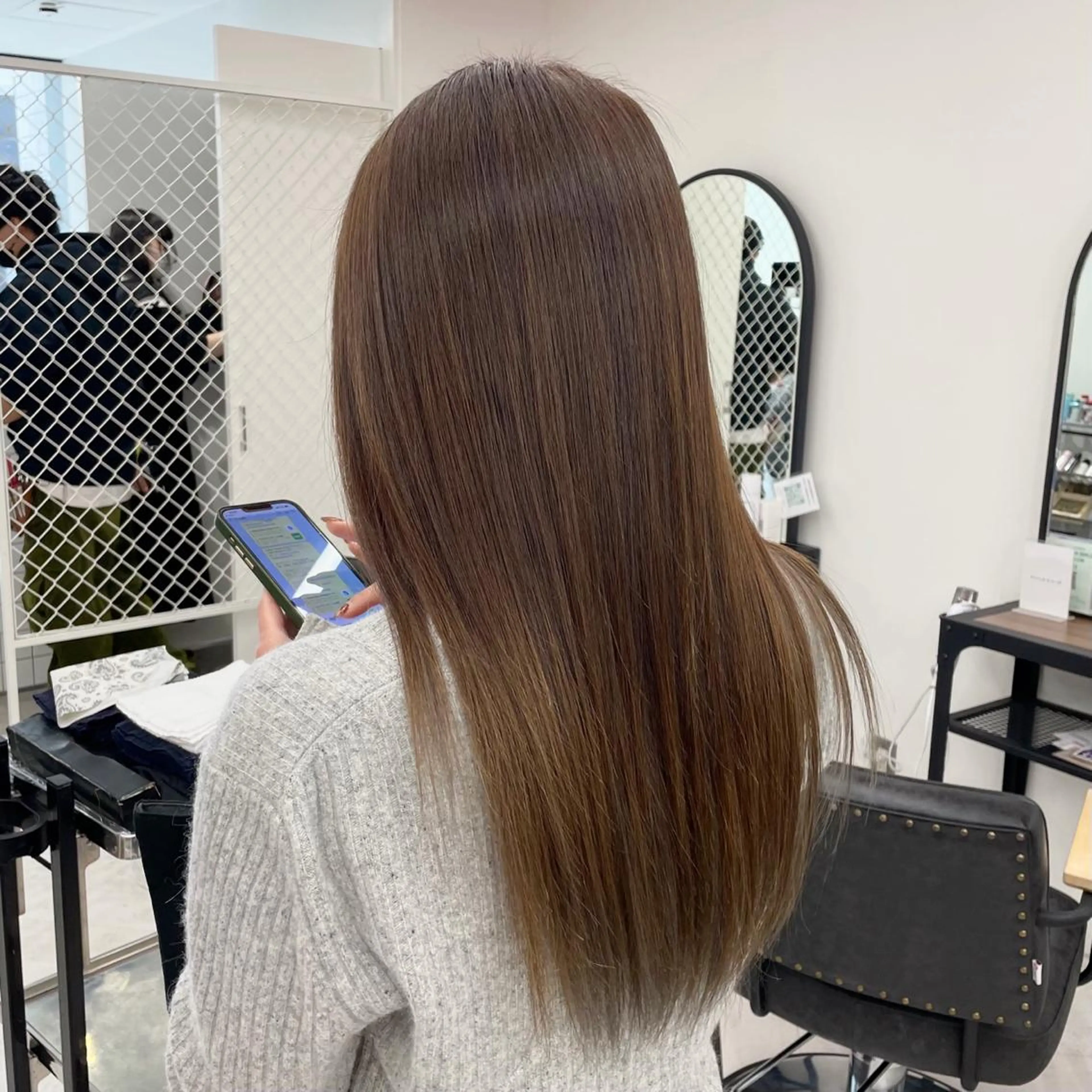 ミディアム カラー パーマ ヘアアレンジ メンズ キッズ ネイル マツエク・マツパ アイブロウ 髪質改善 トリートメント mona/ ストレートスタイル✨のヘアスタイル
