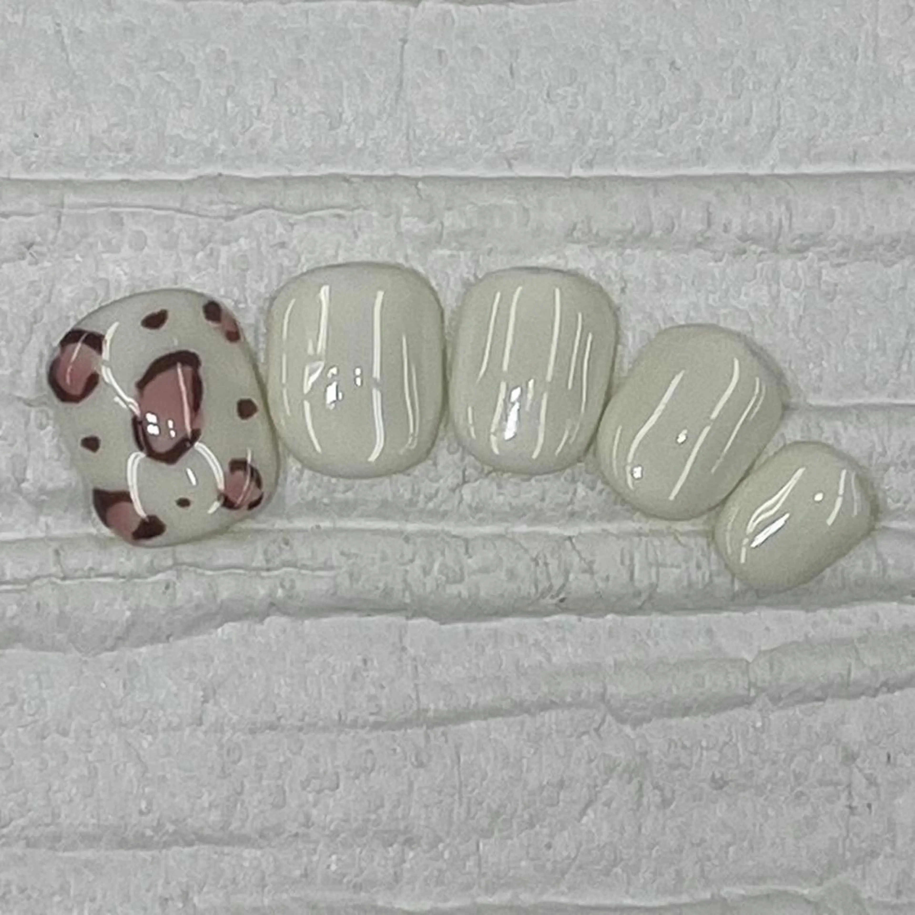 ネイル Nail salon Honey Beeのネイルデザイン