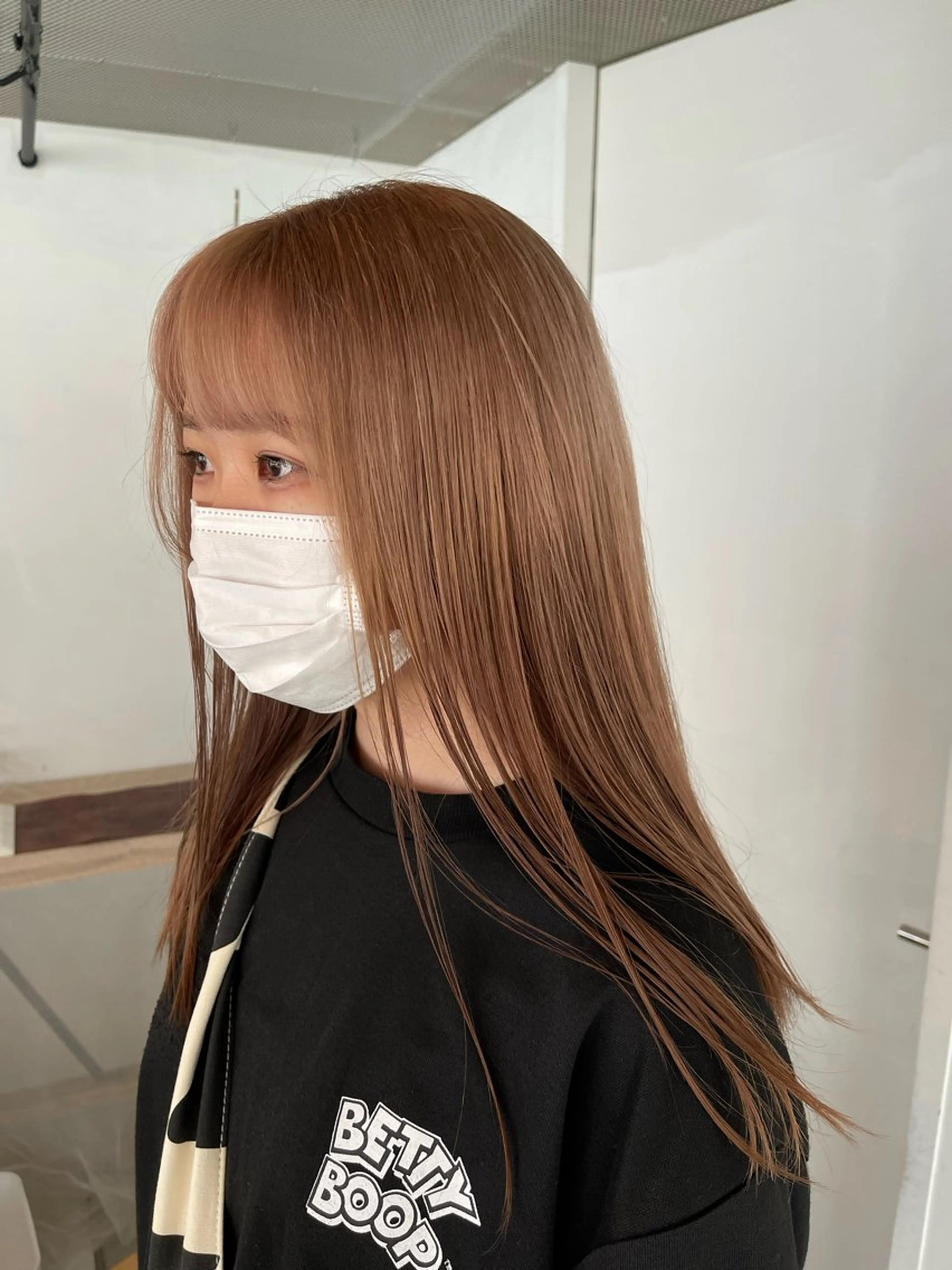 カラー ベージュカラー ブリーチ ミルクティーベージュ ヘアカラー ボブ/レイヤー /河内温太のヘアスタイル