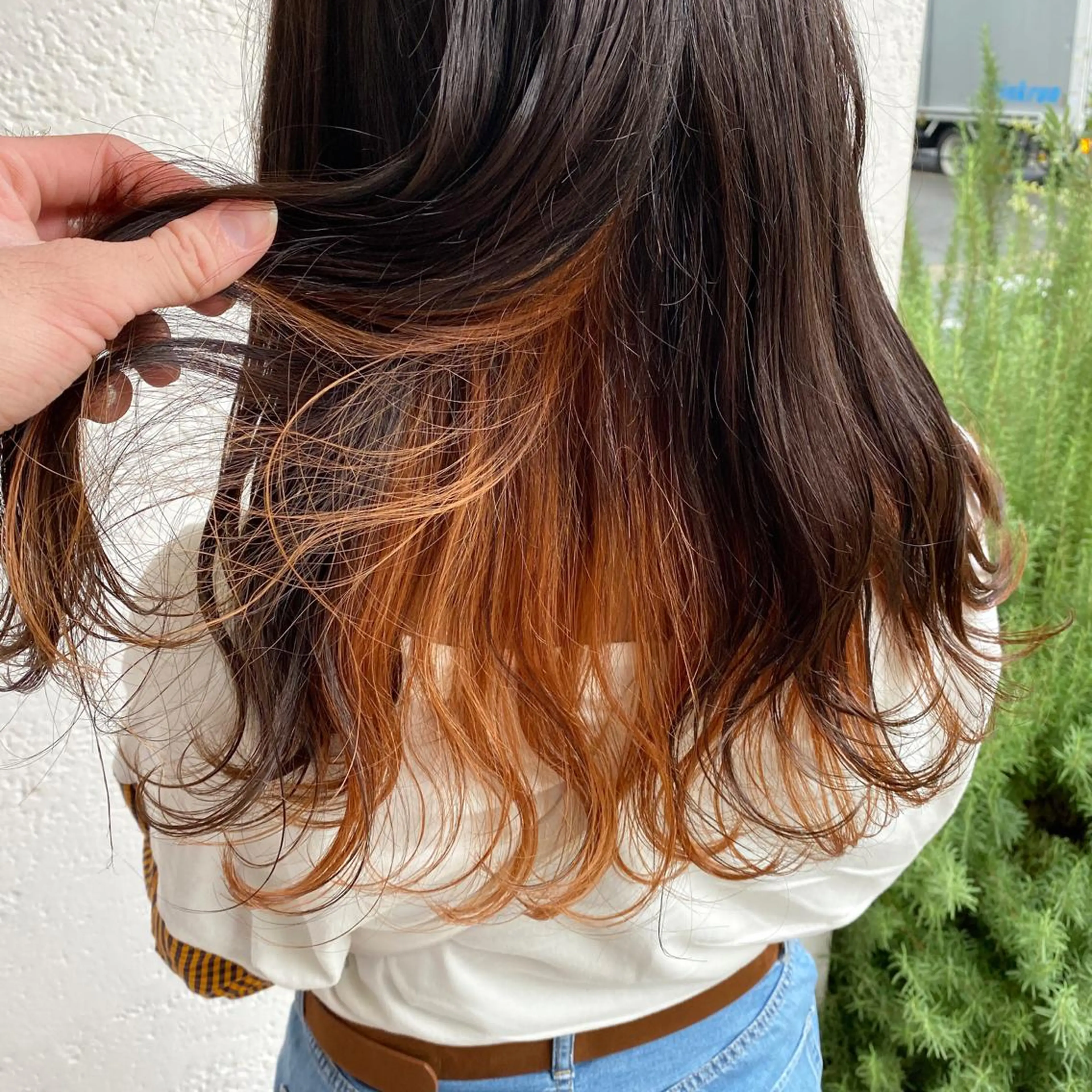 ロング カラー インナーカラー オレンジ 恒松 大毅のヘアスタイル