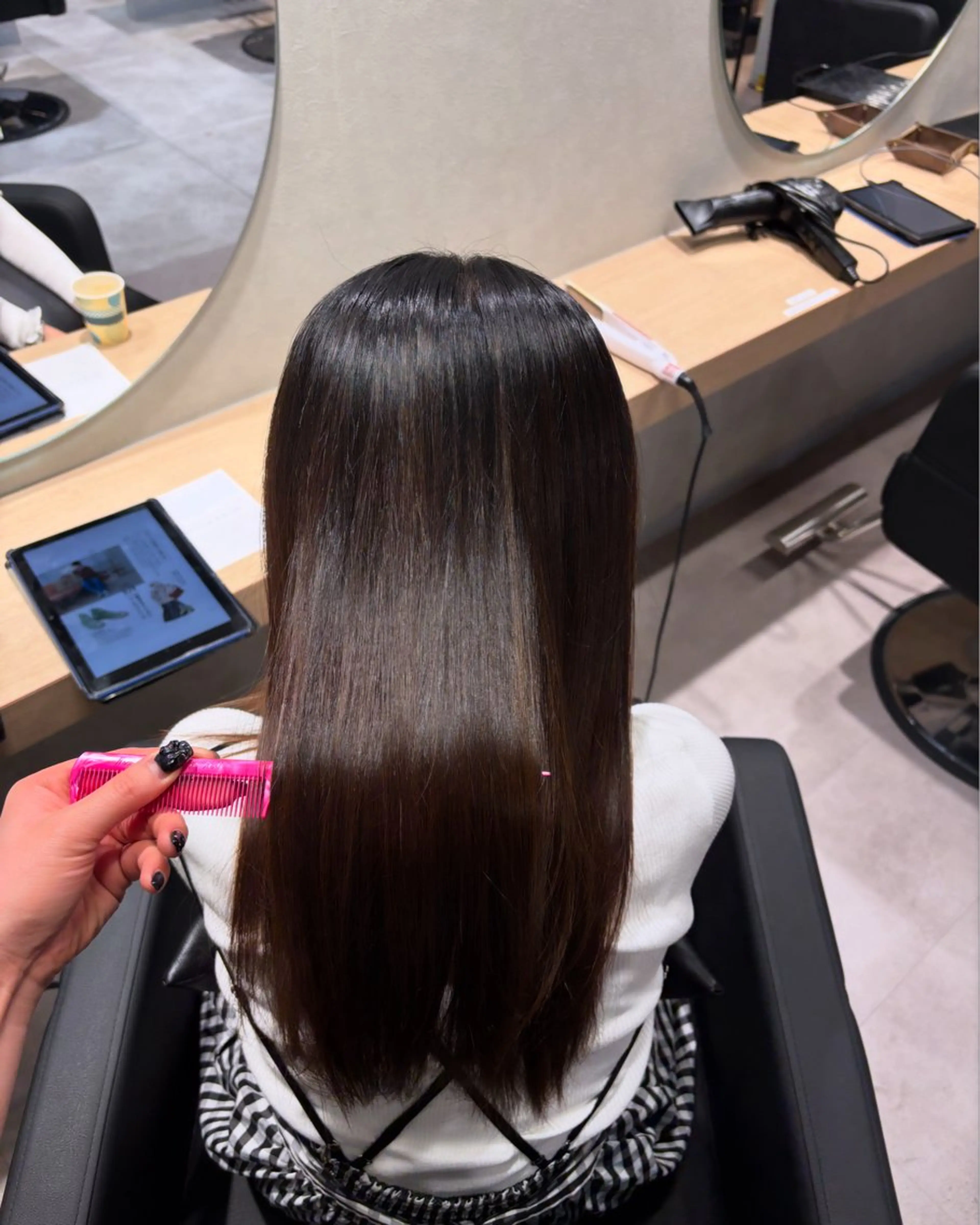 セミロング カラー 縮毛矯正 mok 🫧ayaneのヘアスタイル