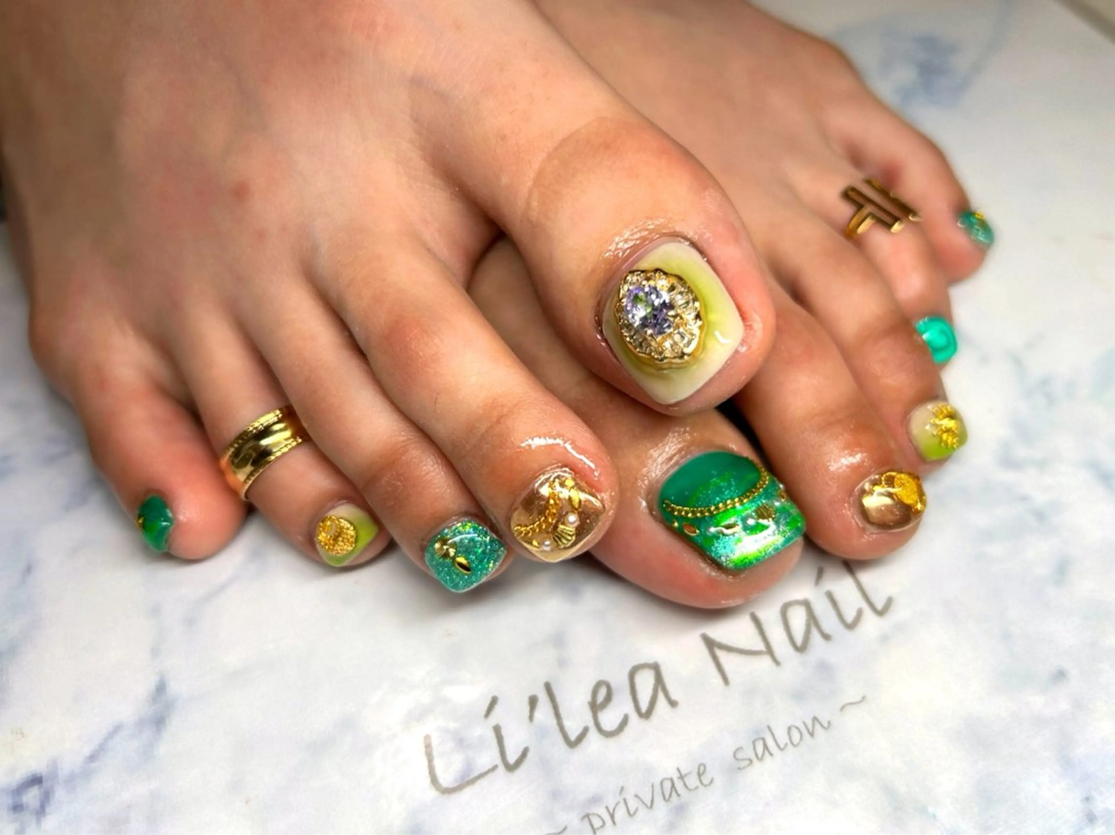 ネイル Li'leaNail AINAのネイルデザイン