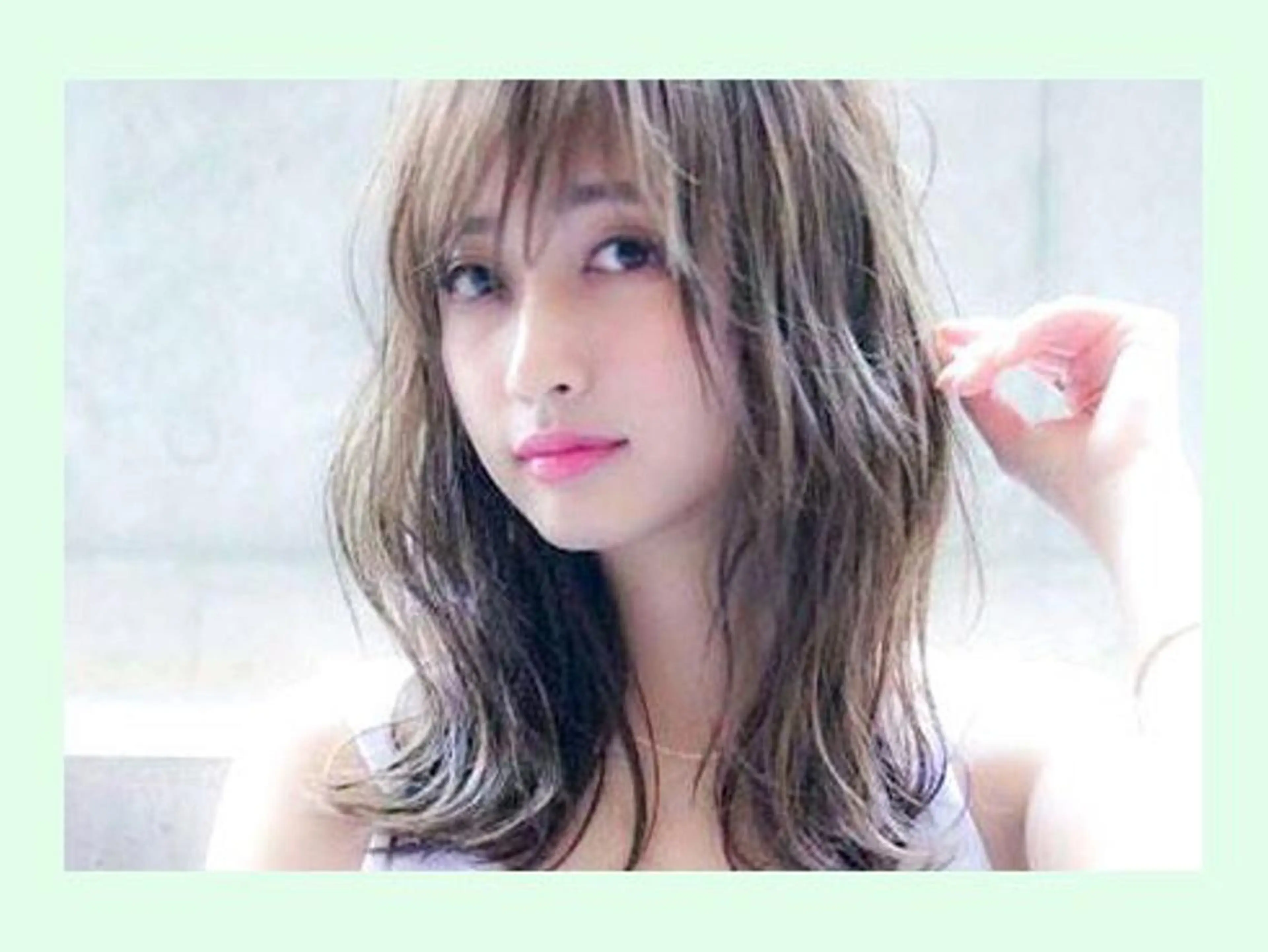 ミディアム カラー 艶髪/レイヤーカット /髪質改善/清水のヘアスタイル