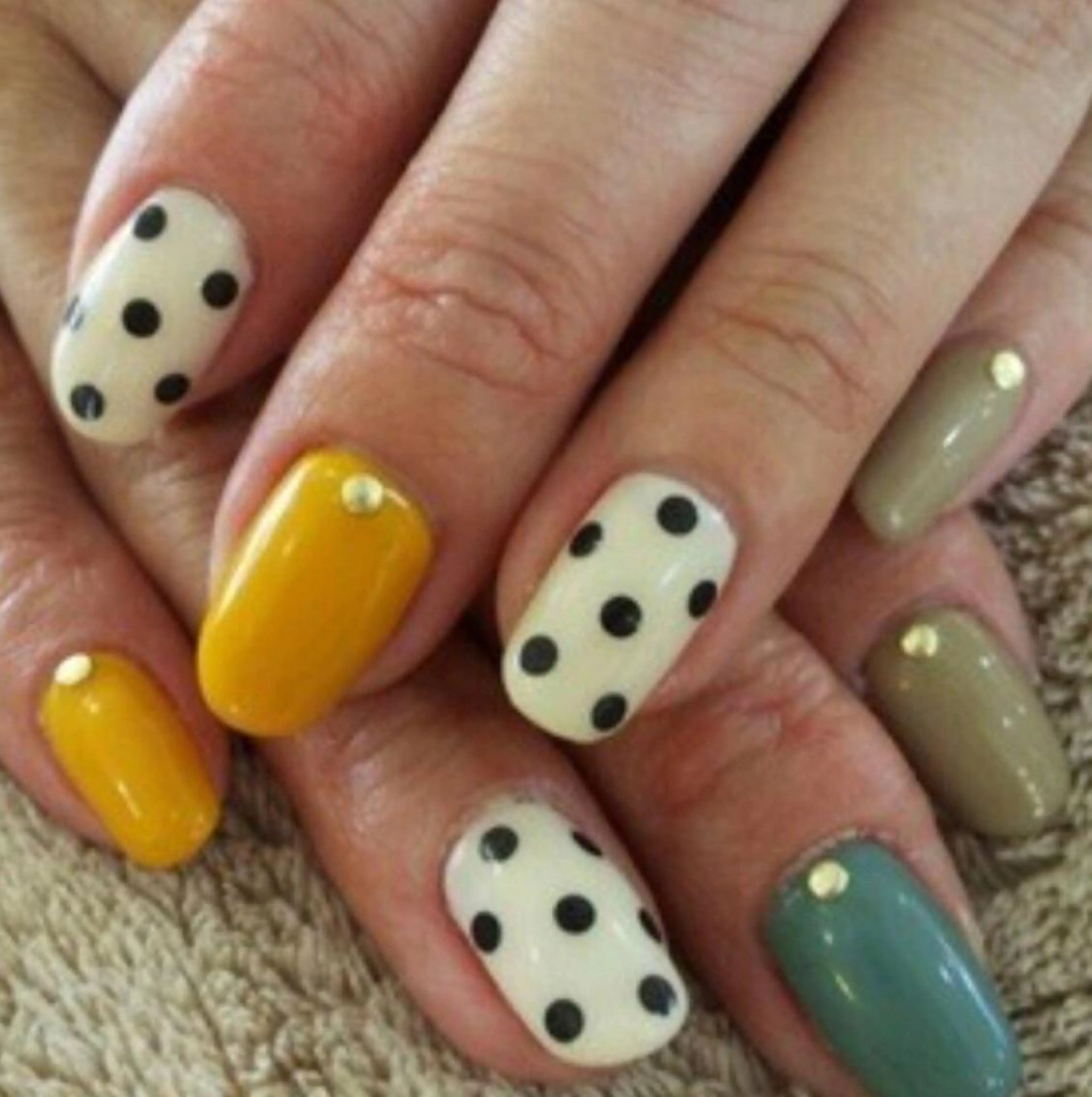 ネイル ハンドネイル ゲン レイカのネイルデザイン