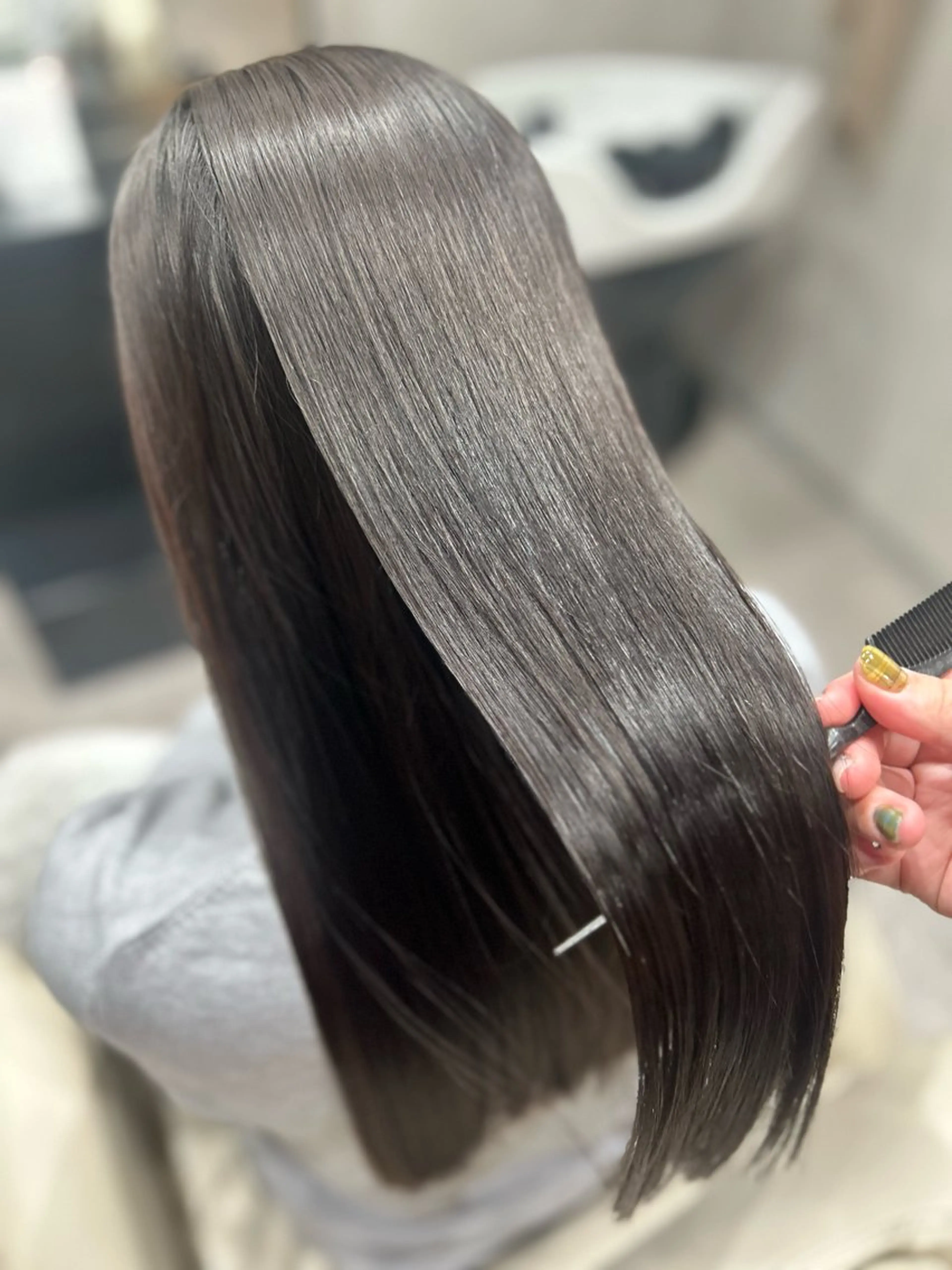 ロング 髪質改善 縮毛矯正 トリートメント カット 縮毛矯正 トリートメント ヘッドスパ Mintleaf🌿 akihoのヘアスタイル