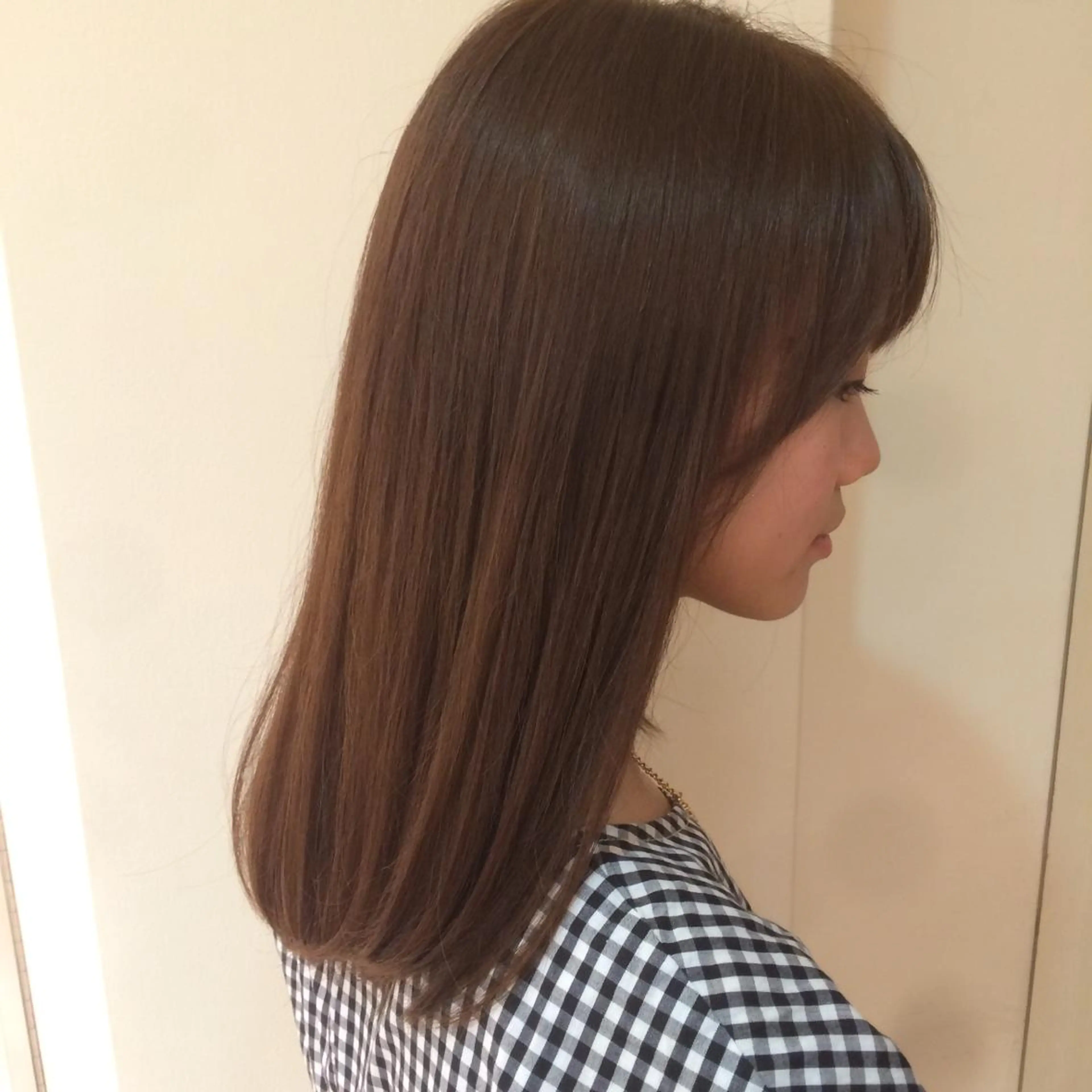 セミロング ロング カラー ベージュカラー イルミナカラー トリートメント ReMix 新宿店所属・タジマ ヤスヒサのヘアスタイル