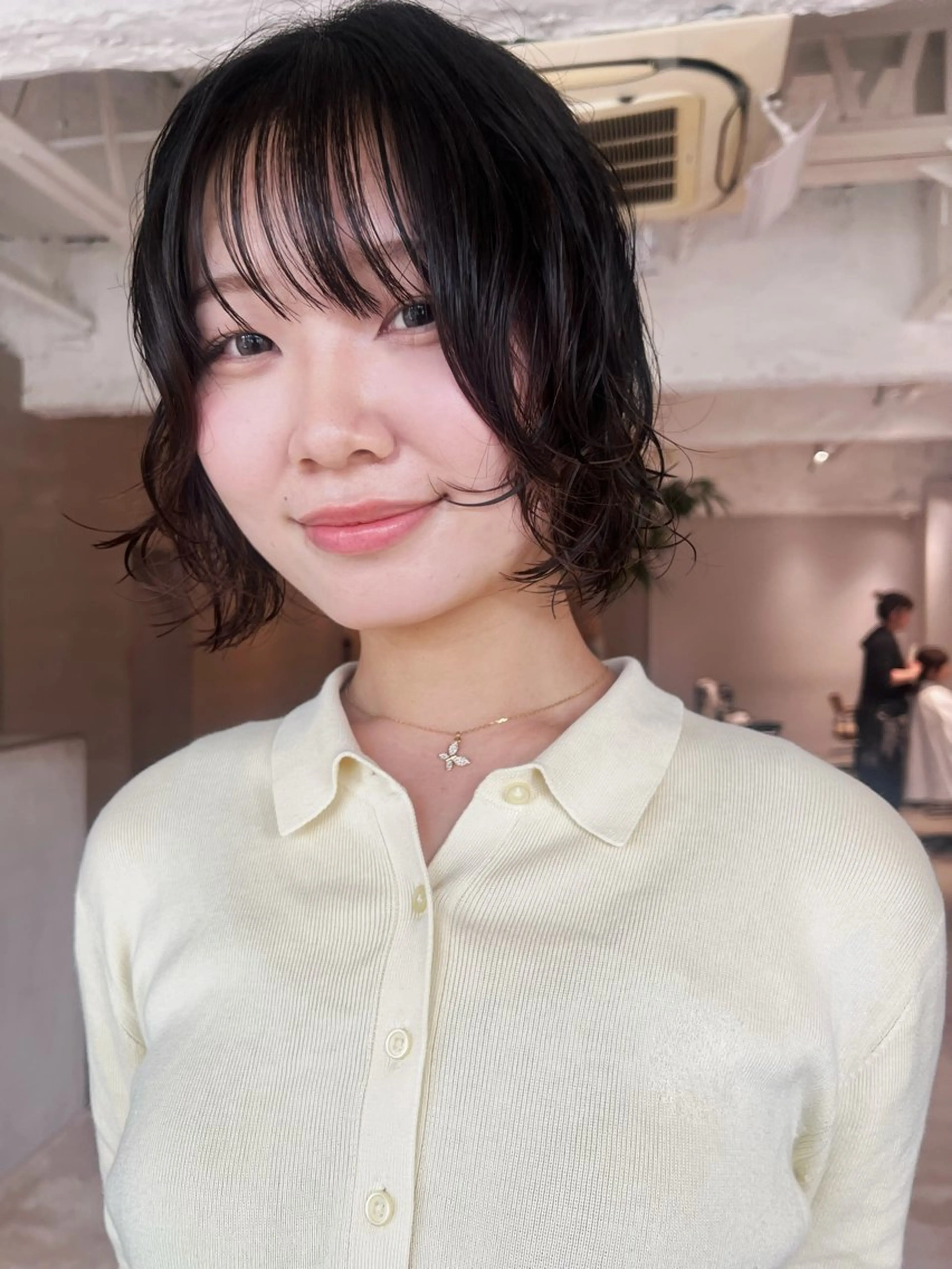 ミディアム パーマ ミディアムパーマ ボブ カット ホリバ ユカのヘアスタイル
