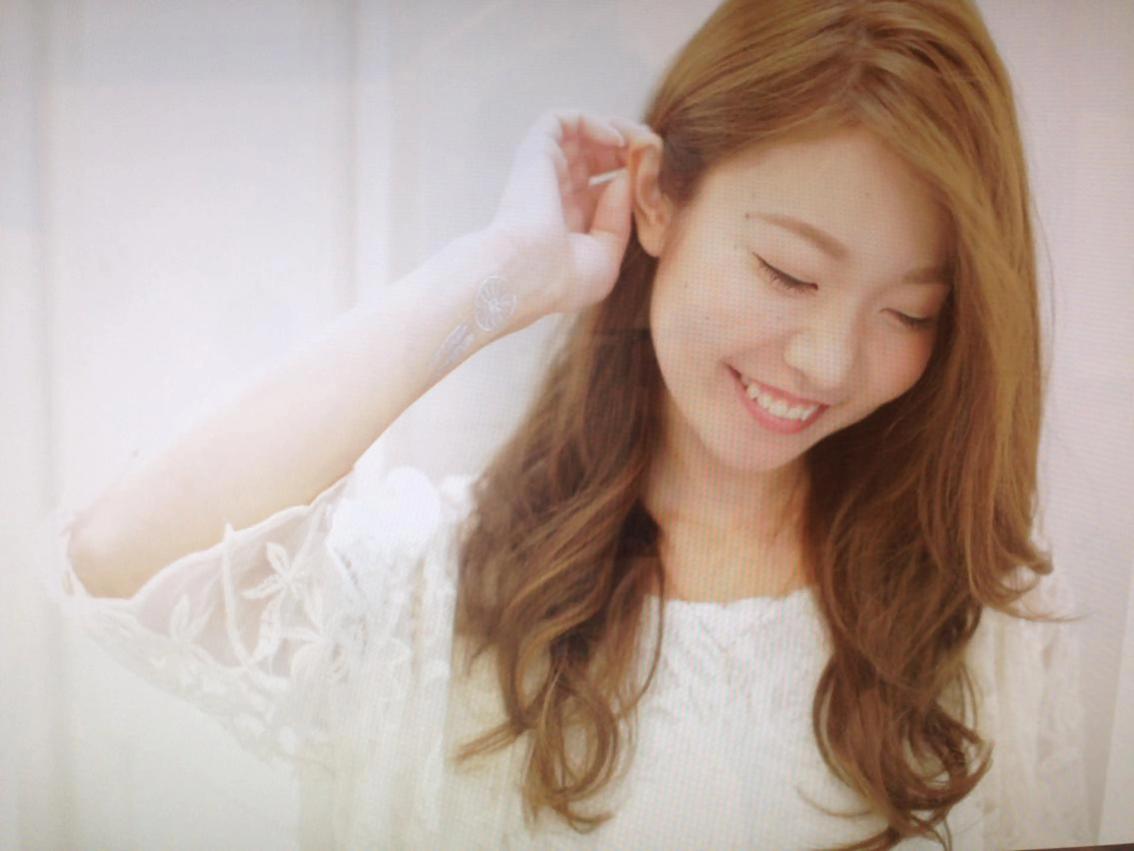 ミディアム セミロング ロング カラー アッシュ ブルーカラー ブルーアッシュ Lee東三国 店長 谷辻誠志のヘアスタイル