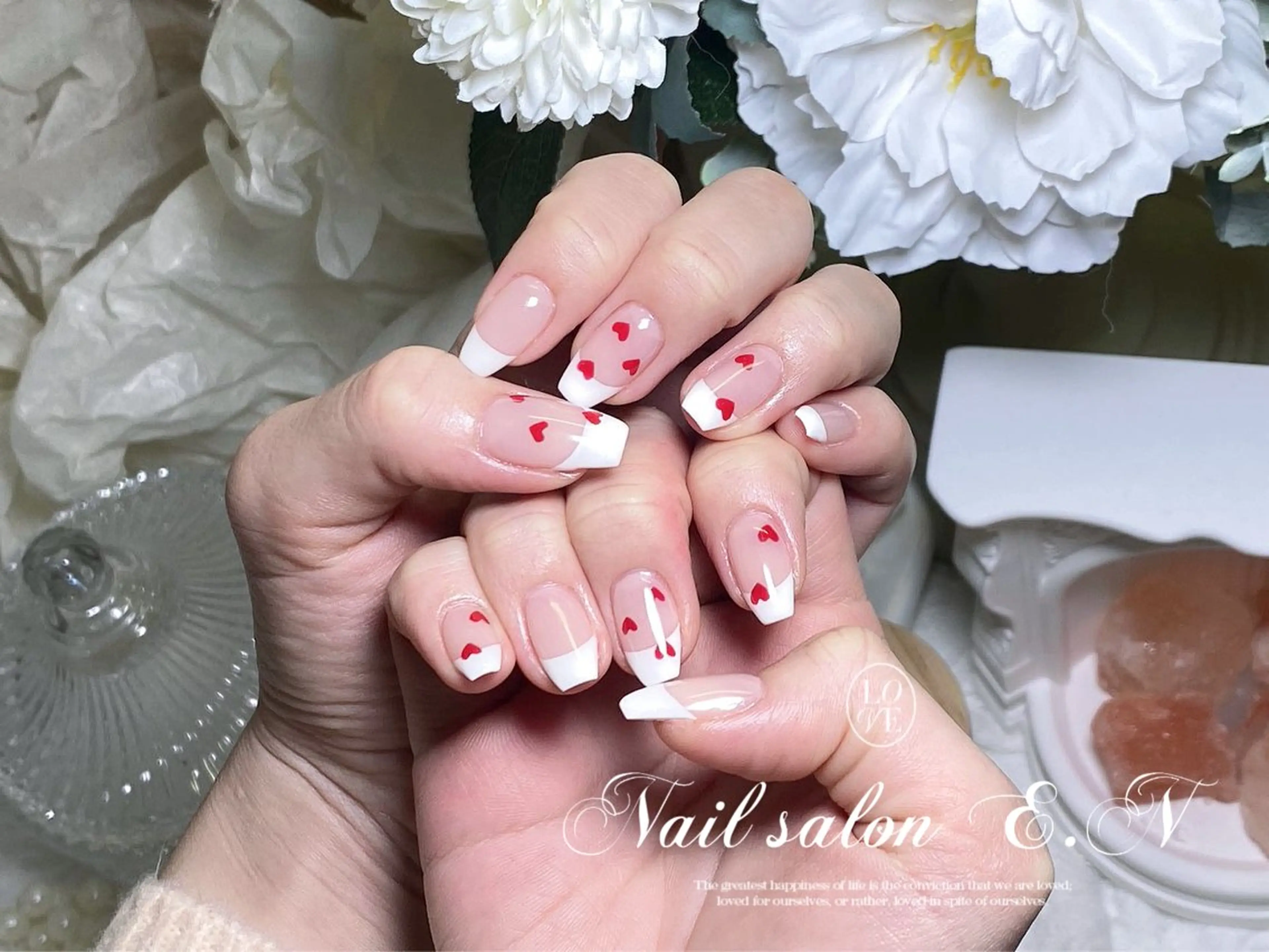 ネイル アートネイル オーロラネイル ガーリー キラキラネイル 韓国ネイル ハンドネイル E.N🦋 長さ出し/持ち込みのネイルデザイン