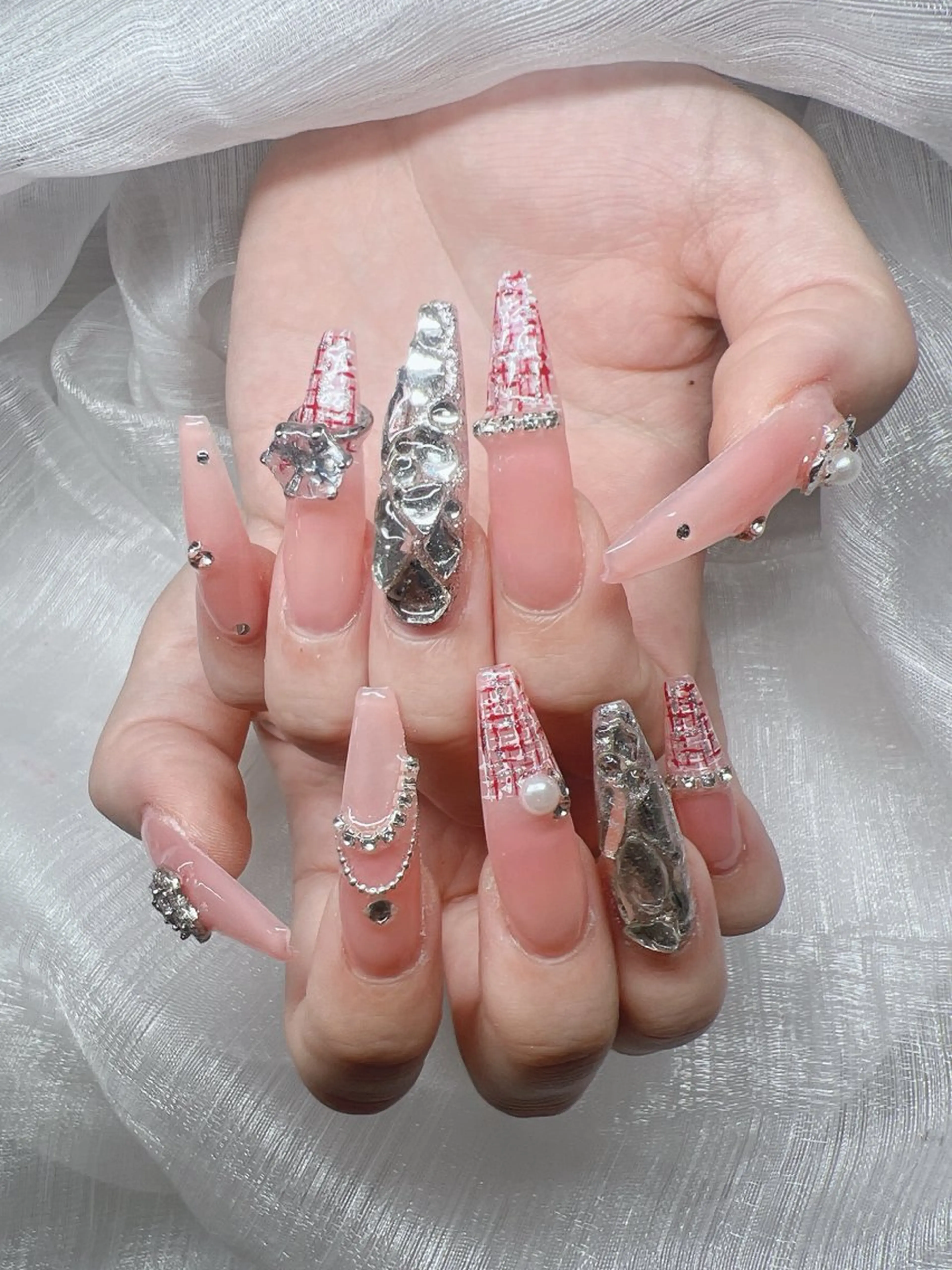 ネイル 長さ出し 卒業式 キラキラネイル マグネットネイル ネイルチップ ハンドネイル Lee Nails チップ長さだし専門店のネイルデザイン