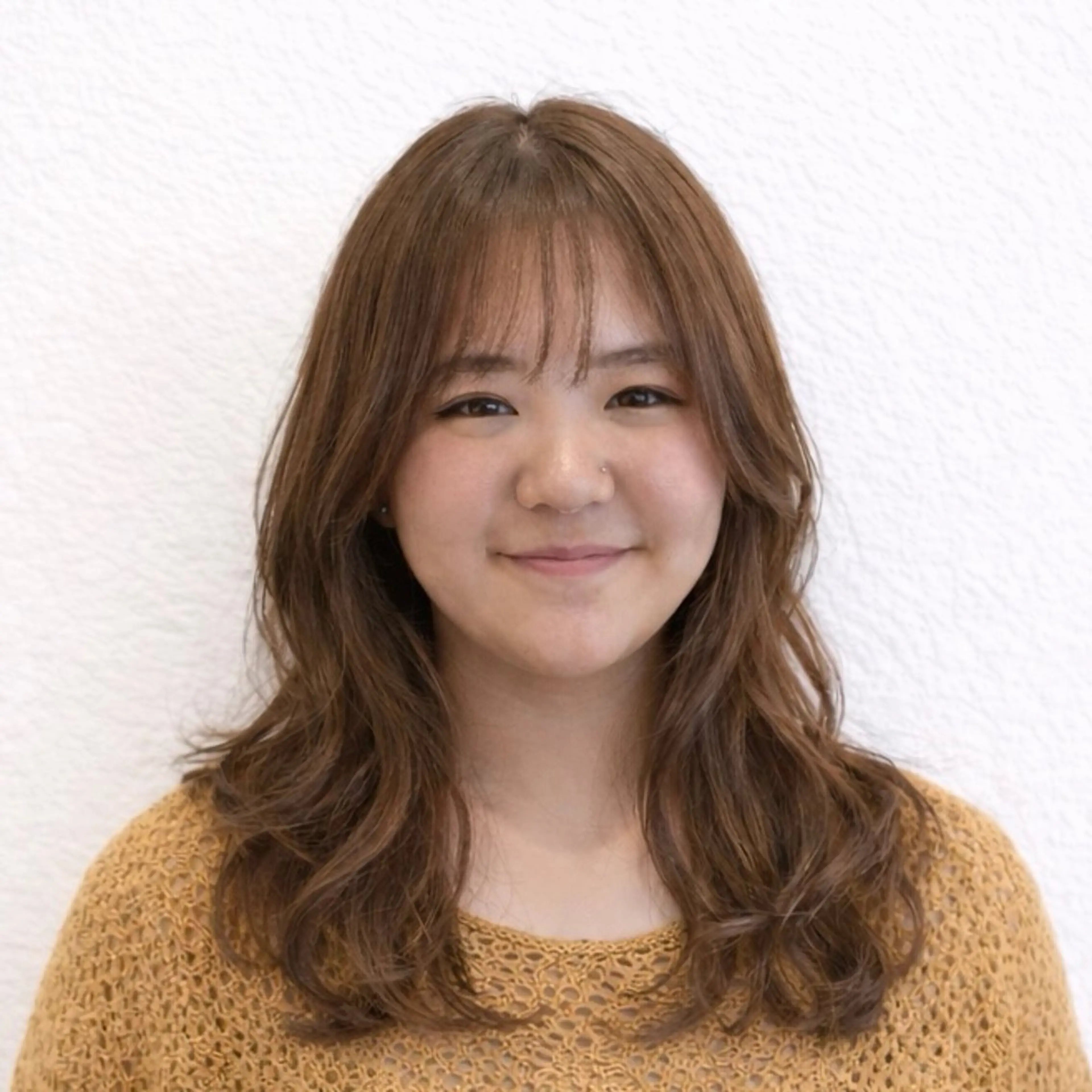 ミディアム カラー ベージュカラー ブラウンカラー 透明感カラー カット ヘアカラー ヘッドスパ 佐藤 舞のヘアスタイル